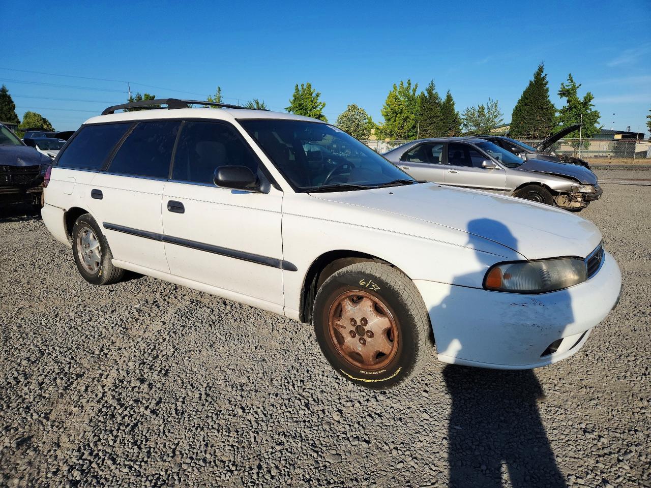 1995 Subaru Legacy L White vin: 4S3BK635XS7349111