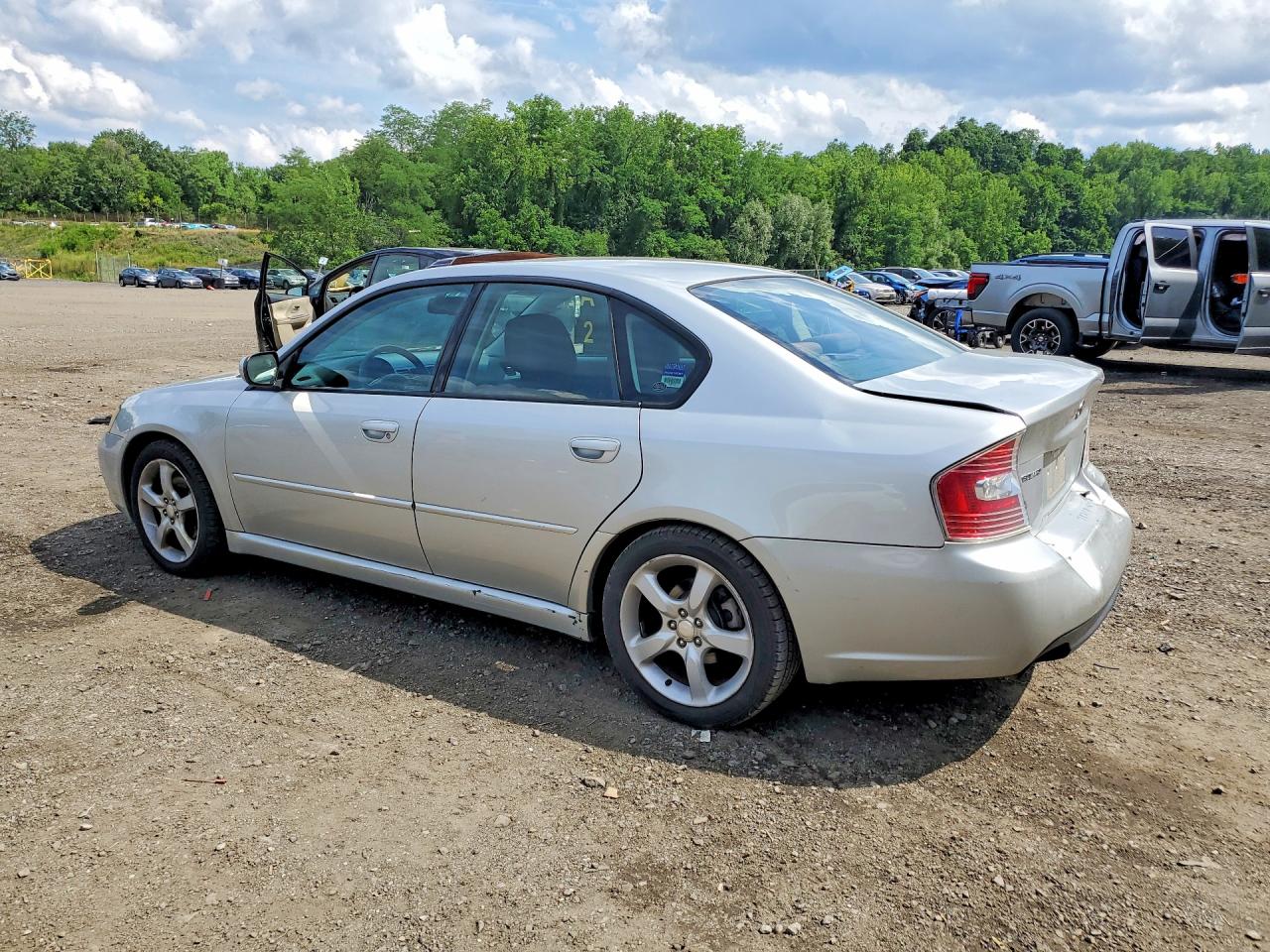 2007 Subaru Legacy 2.5i Silver vin: 4S3BL616077205924
