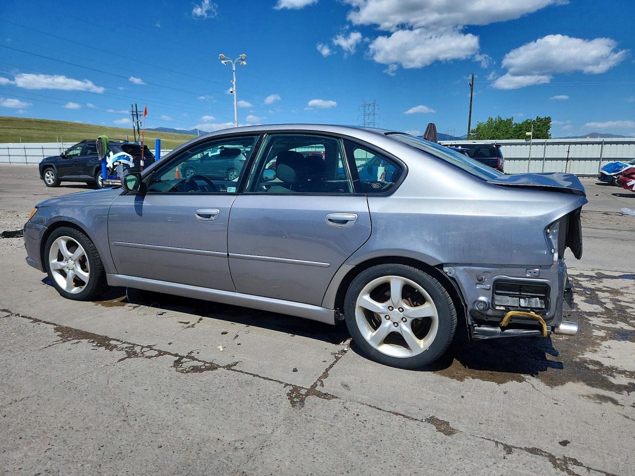 2008 Subaru Legacy 2.5i Silver vin: 4S3BL616087203706