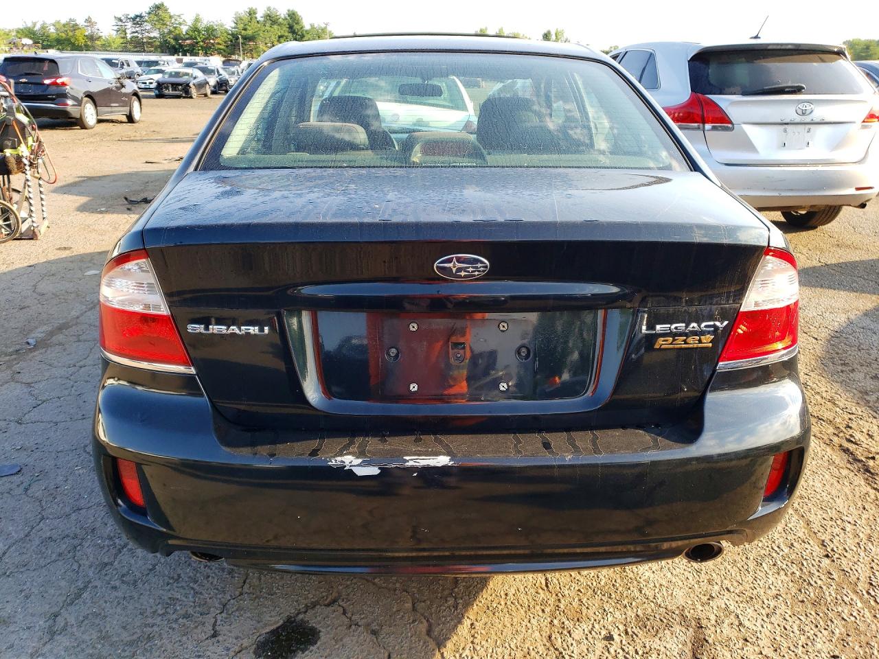 2008 Subaru Legacy 2.5i Black vin: 4S3BL616087211398