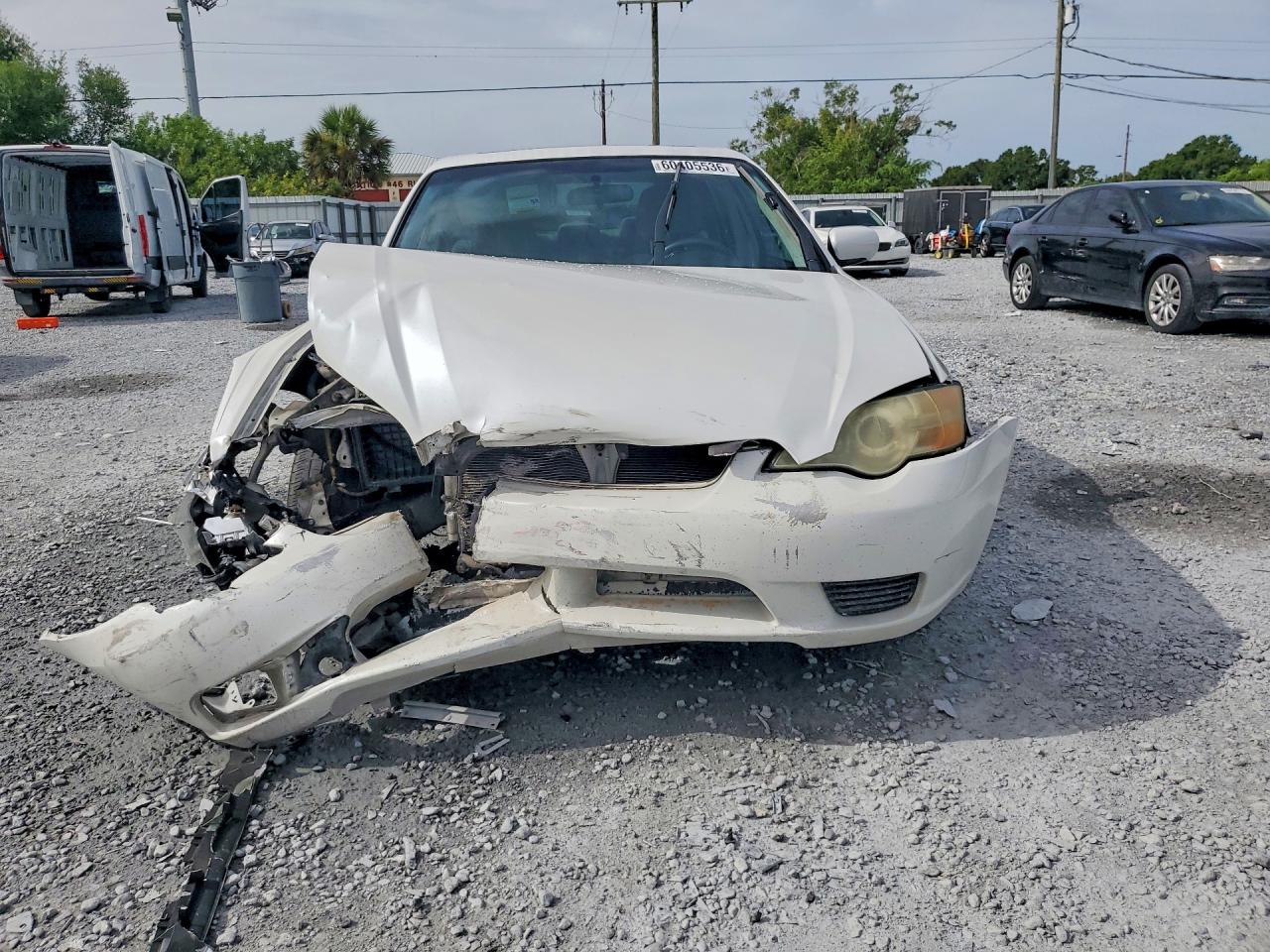 2007 Subaru Legacy 2.5i White vin: 4S3BL616177207505