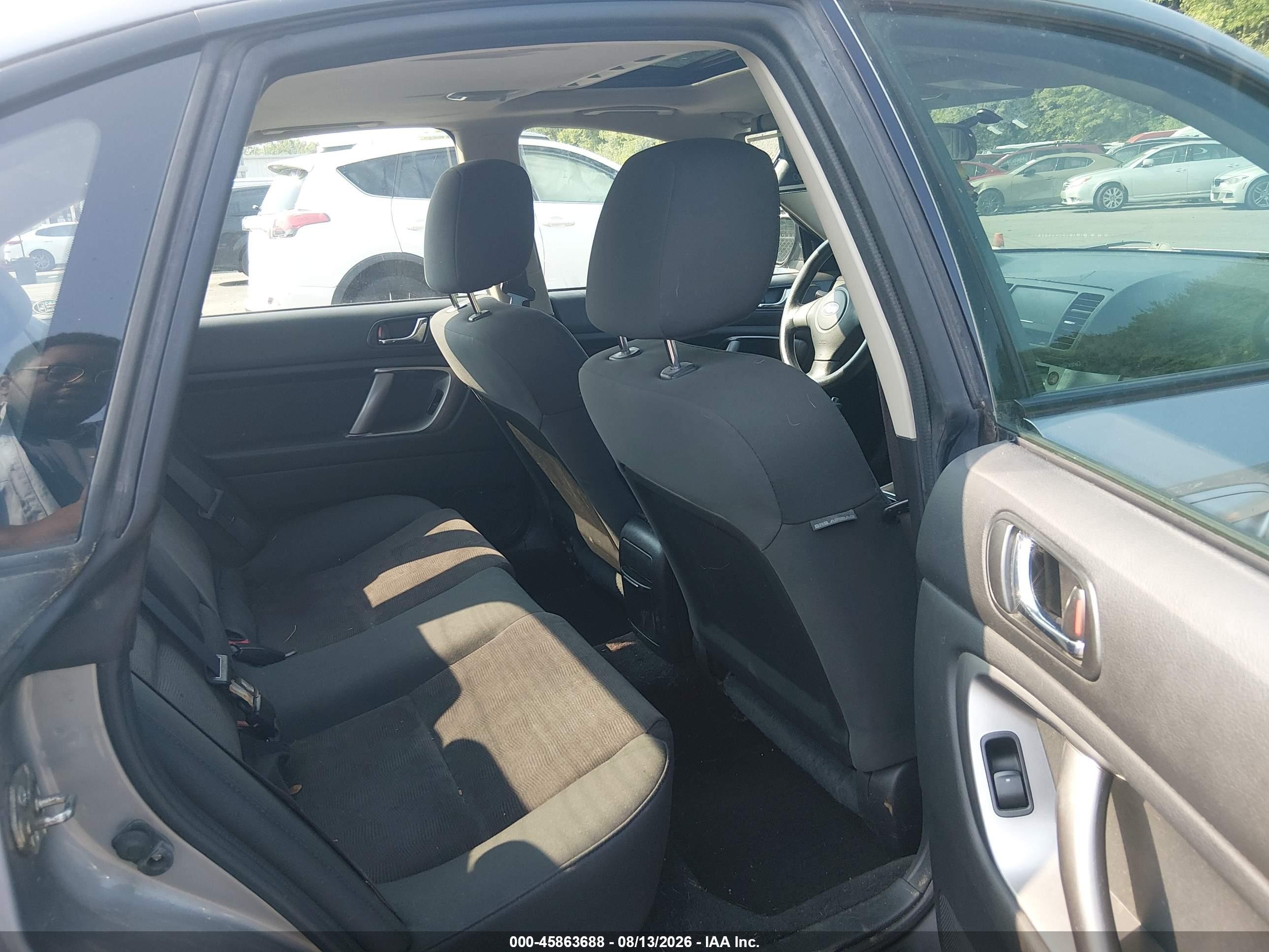 2009 Subaru Legacy 2.5i Серебряный vin: 4S3BL616197235629