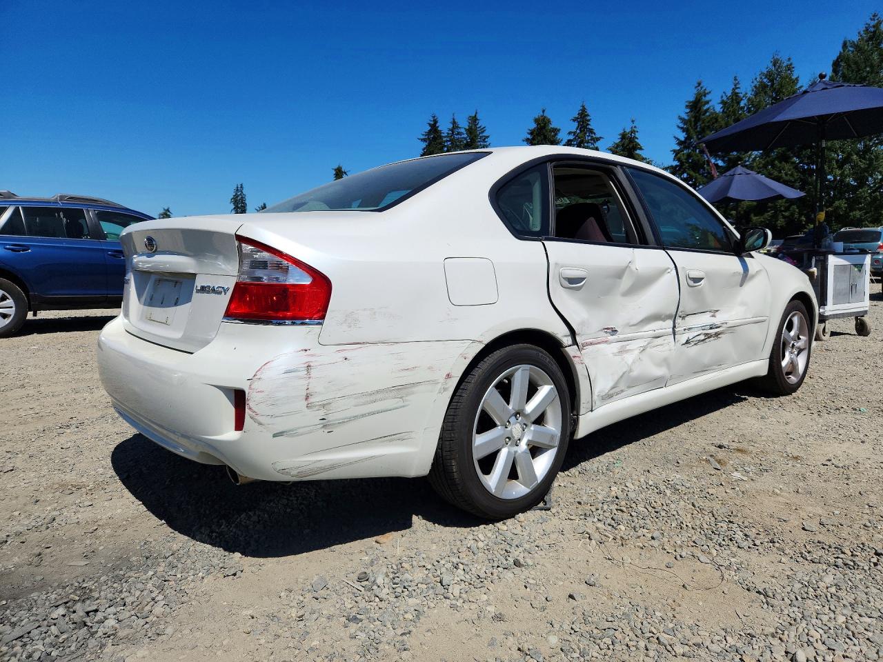 2009 Subaru Legacy 2.5i White vin: 4S3BL616197236540