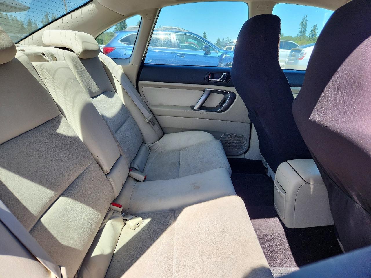 2009 Subaru Legacy 2.5i White vin: 4S3BL616197236540