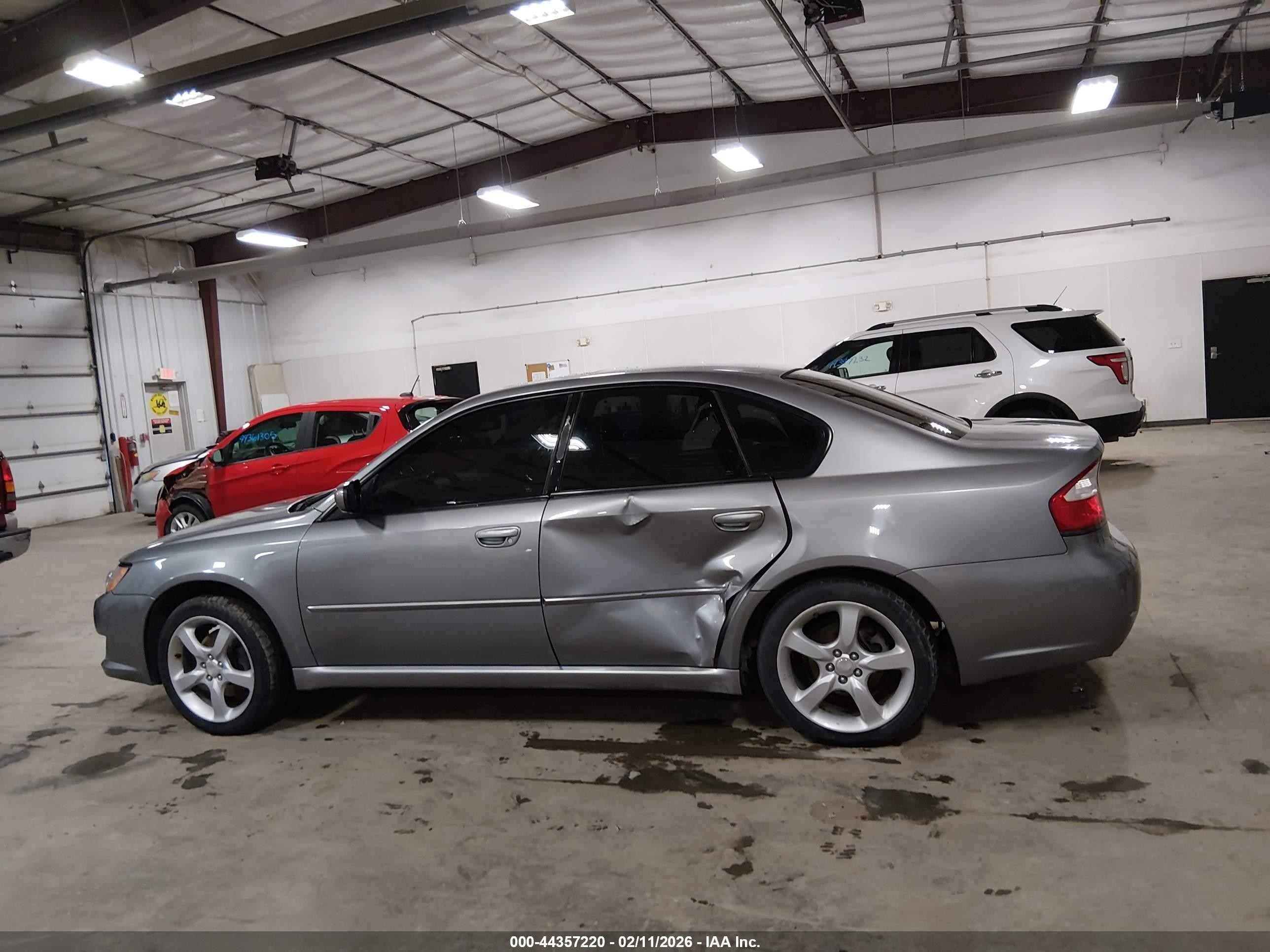 2008 Subaru Legacy 2.5i Gray vin: 4S3BL616387221682