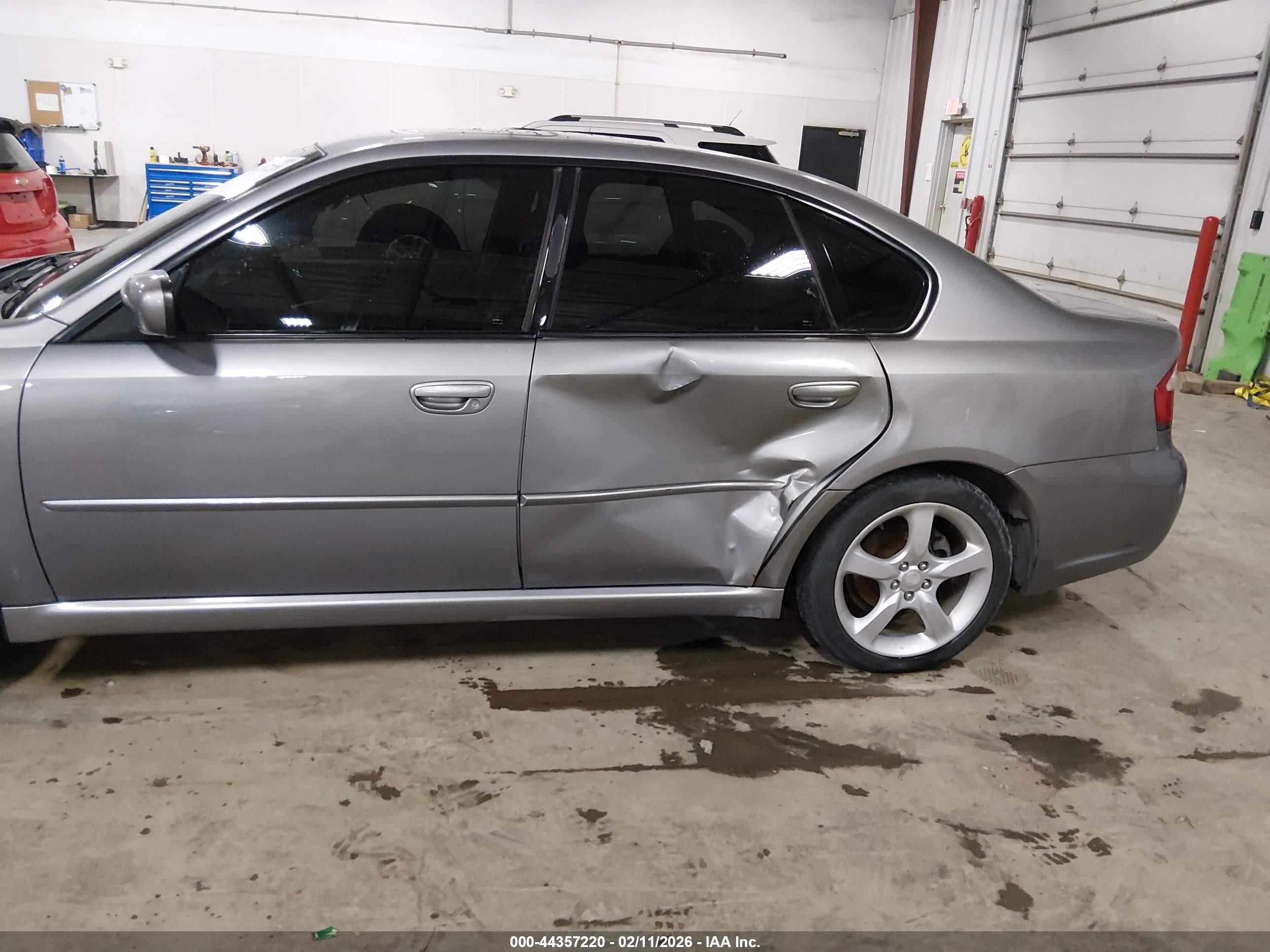 2008 Subaru Legacy 2.5i Gray vin: 4S3BL616387221682