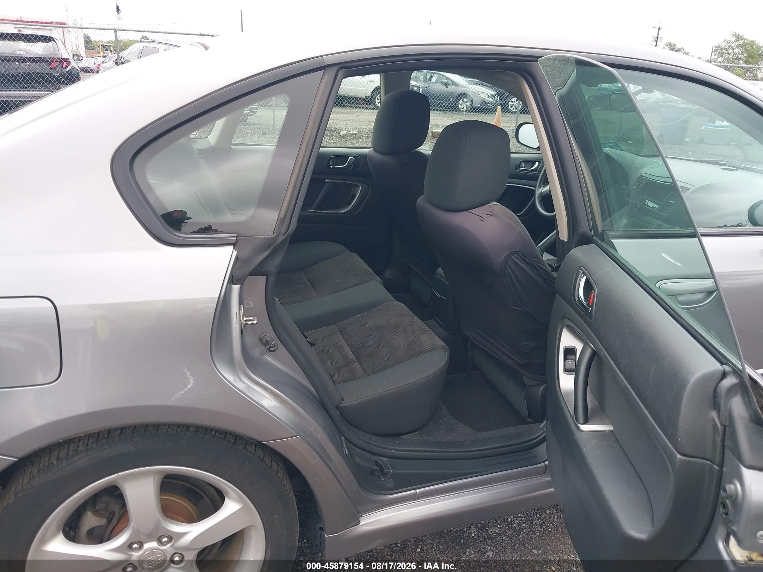 2008 Subaru Legacy 2.5i Серебряный vin: 4S3BL616486202614