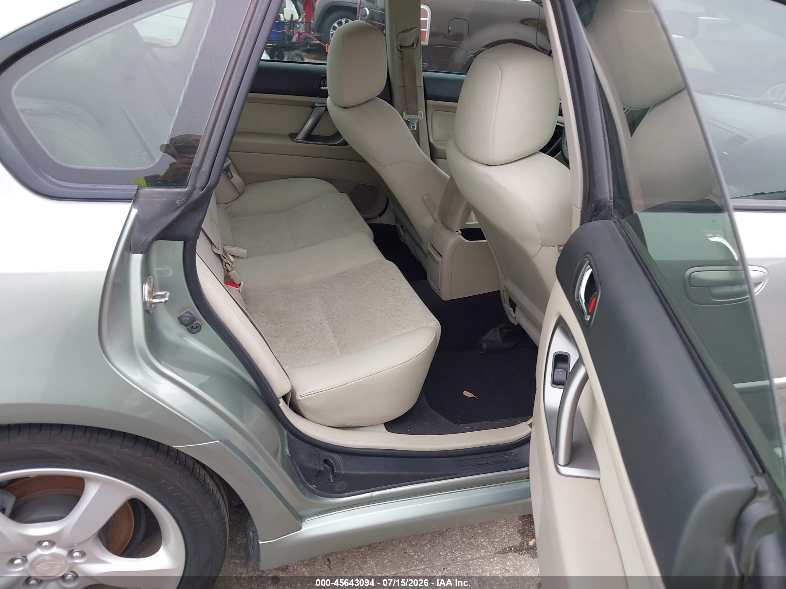 2009 Subaru Legacy 2.5i Silver vin: 4S3BL616496218720