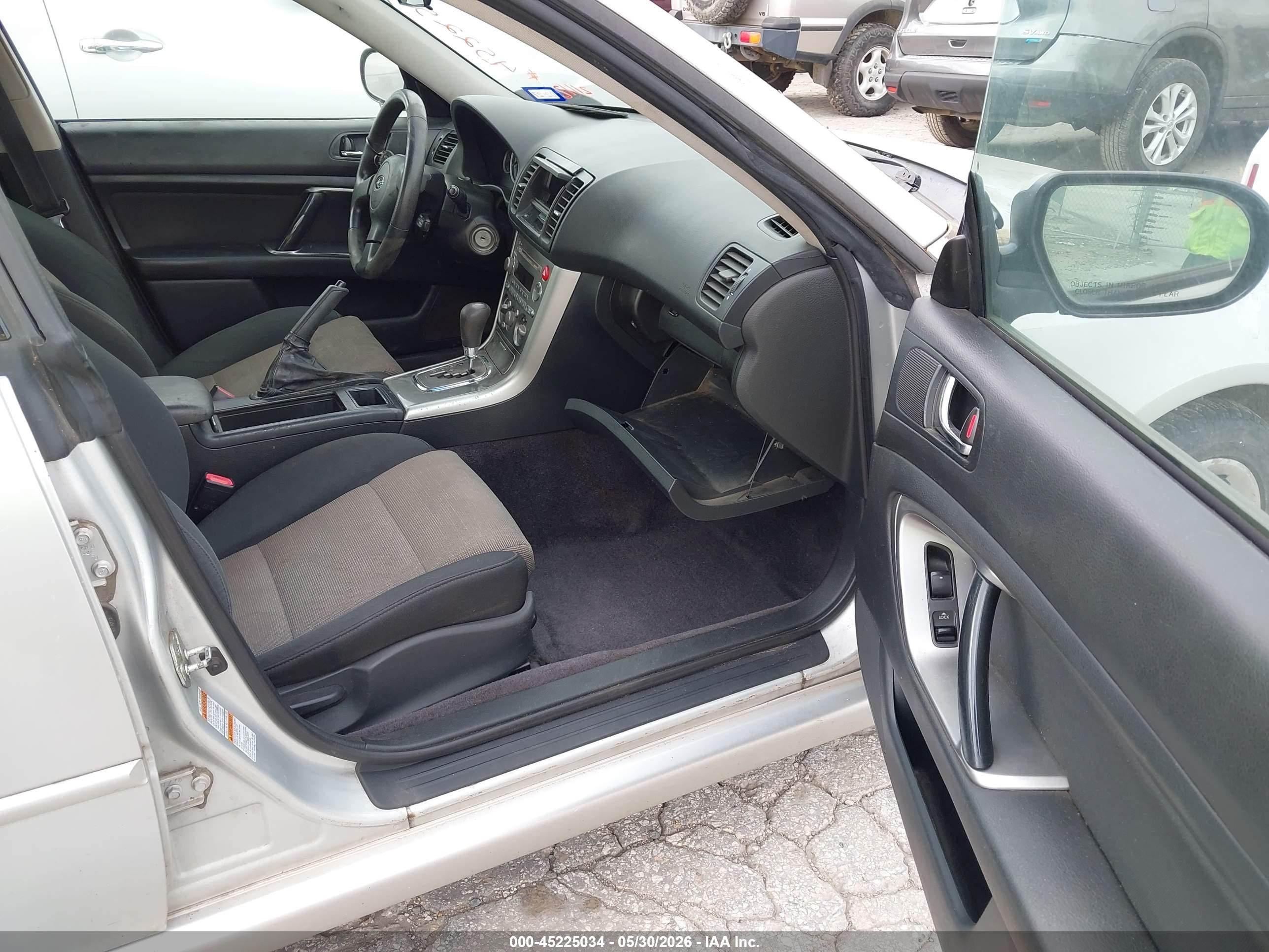 2006 Subaru Legacy 2.5i Silver vin: 4S3BL616567211121