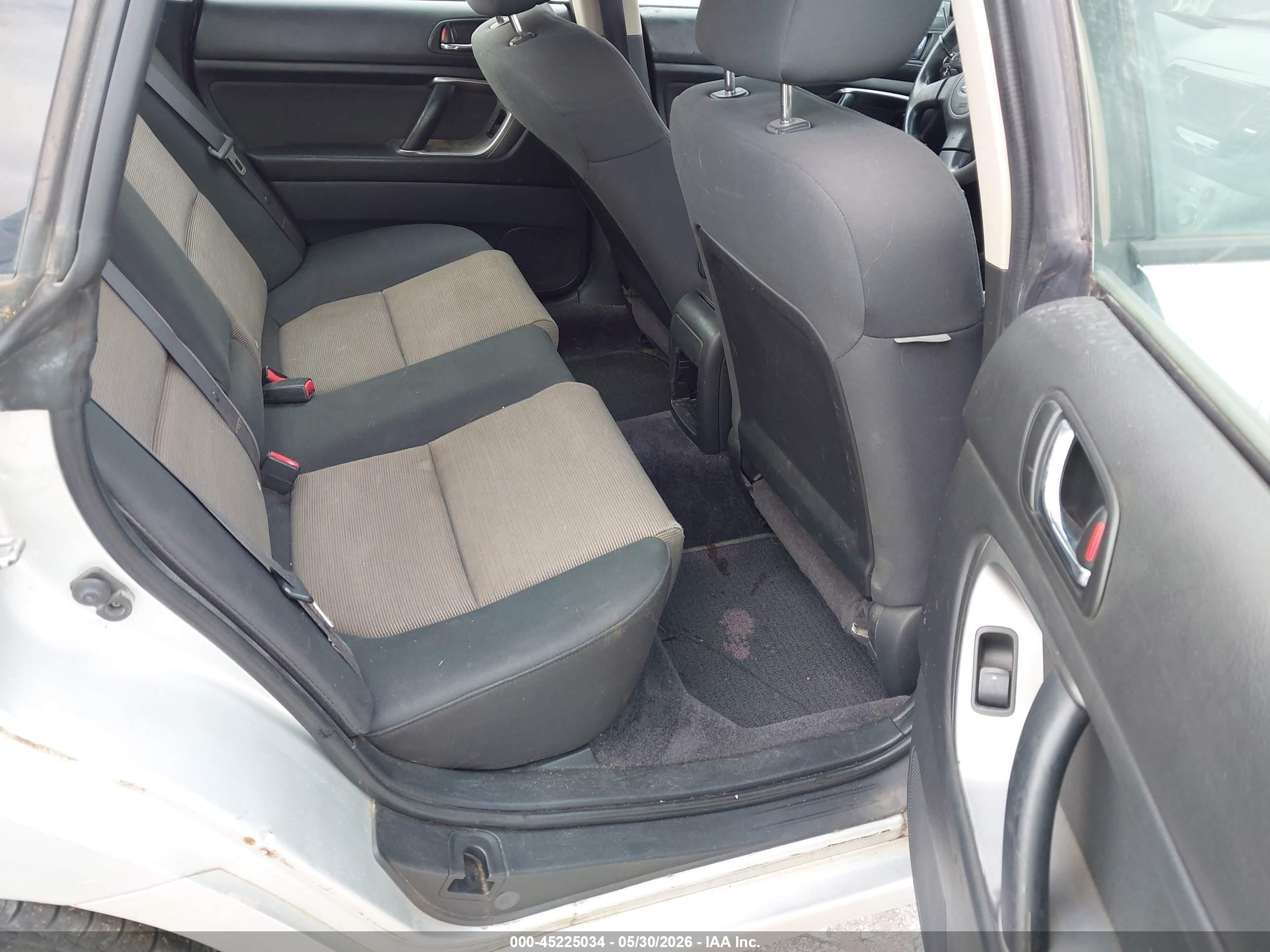 2006 Subaru Legacy 2.5i Silver vin: 4S3BL616567211121