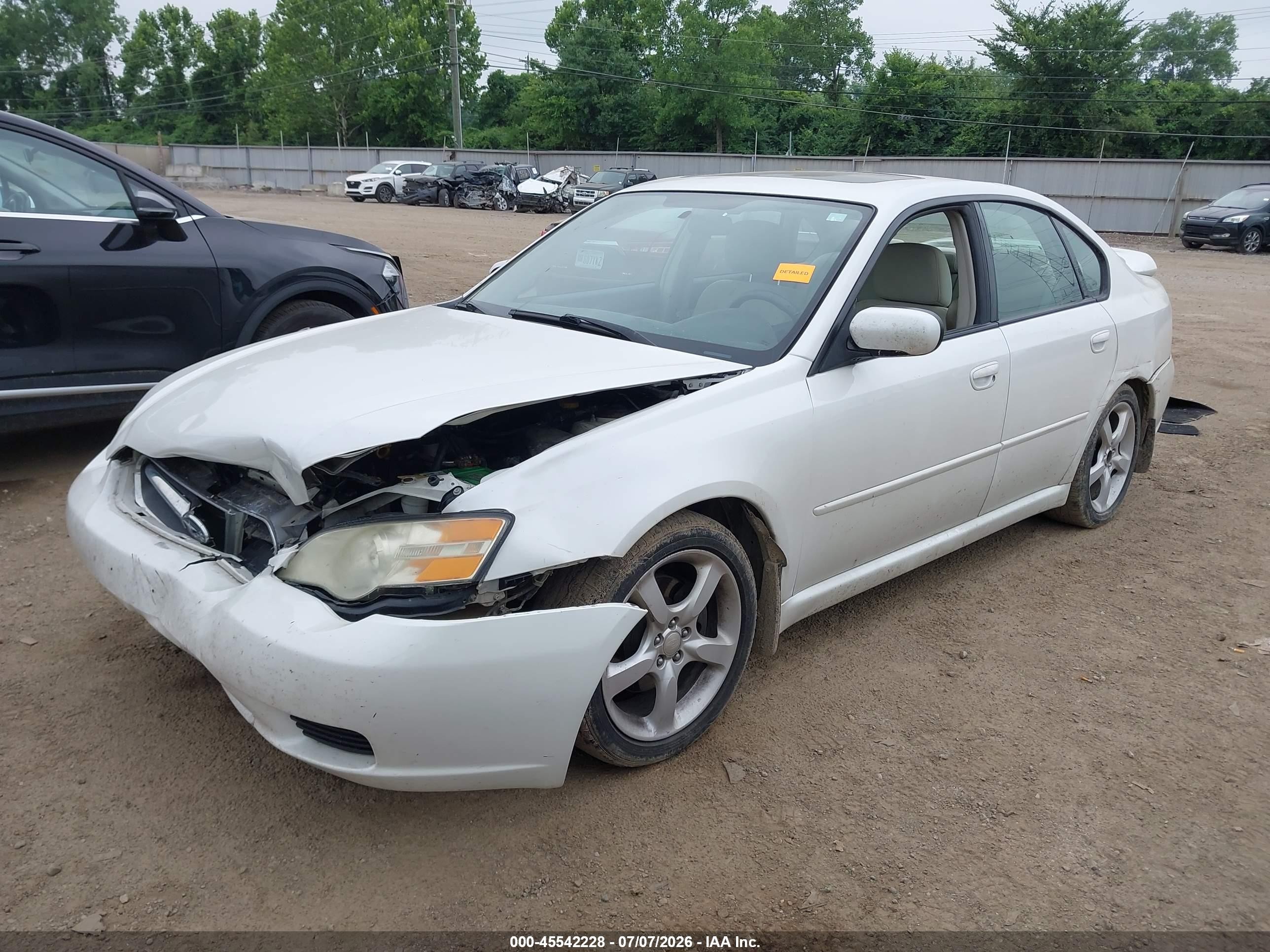 2007 Subaru Legacy 2.5i Белый vin: 4S3BL616577204820