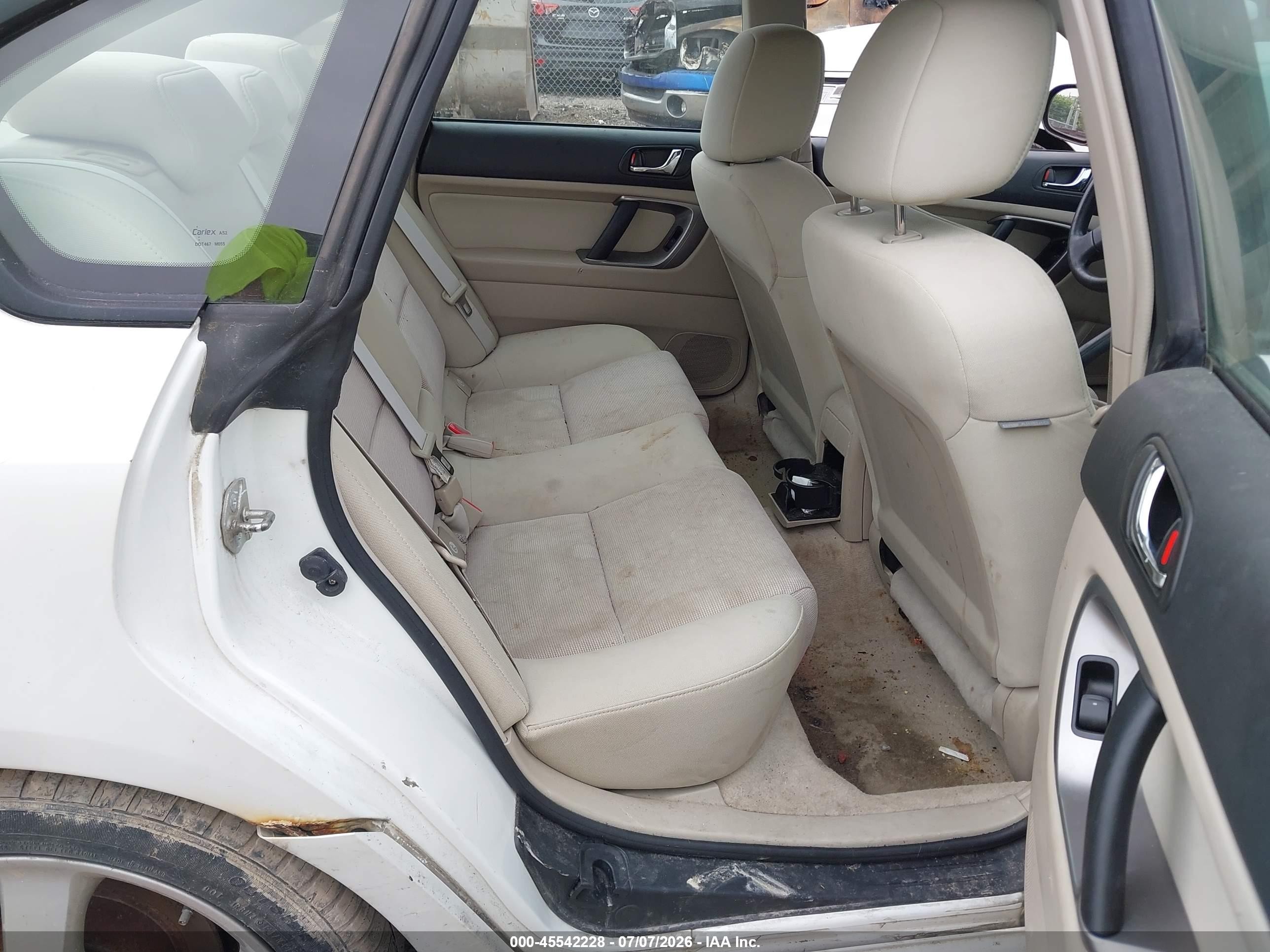 2007 Subaru Legacy 2.5i Белый vin: 4S3BL616577204820