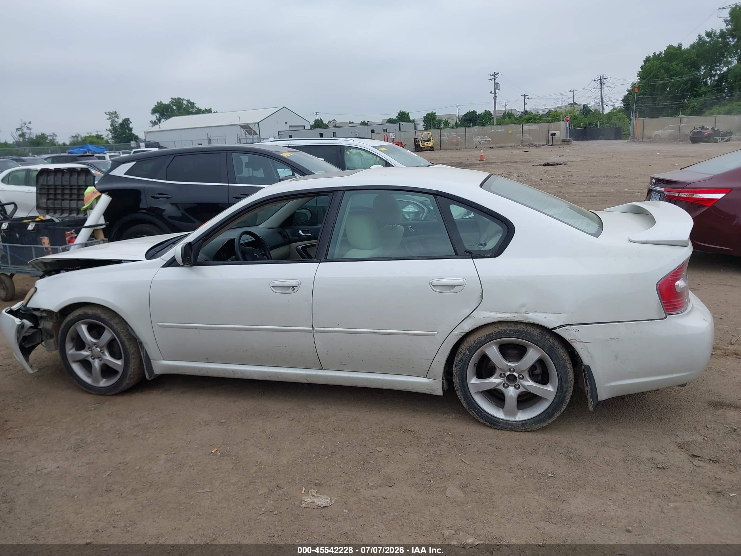 2007 Subaru Legacy 2.5i Белый vin: 4S3BL616577204820