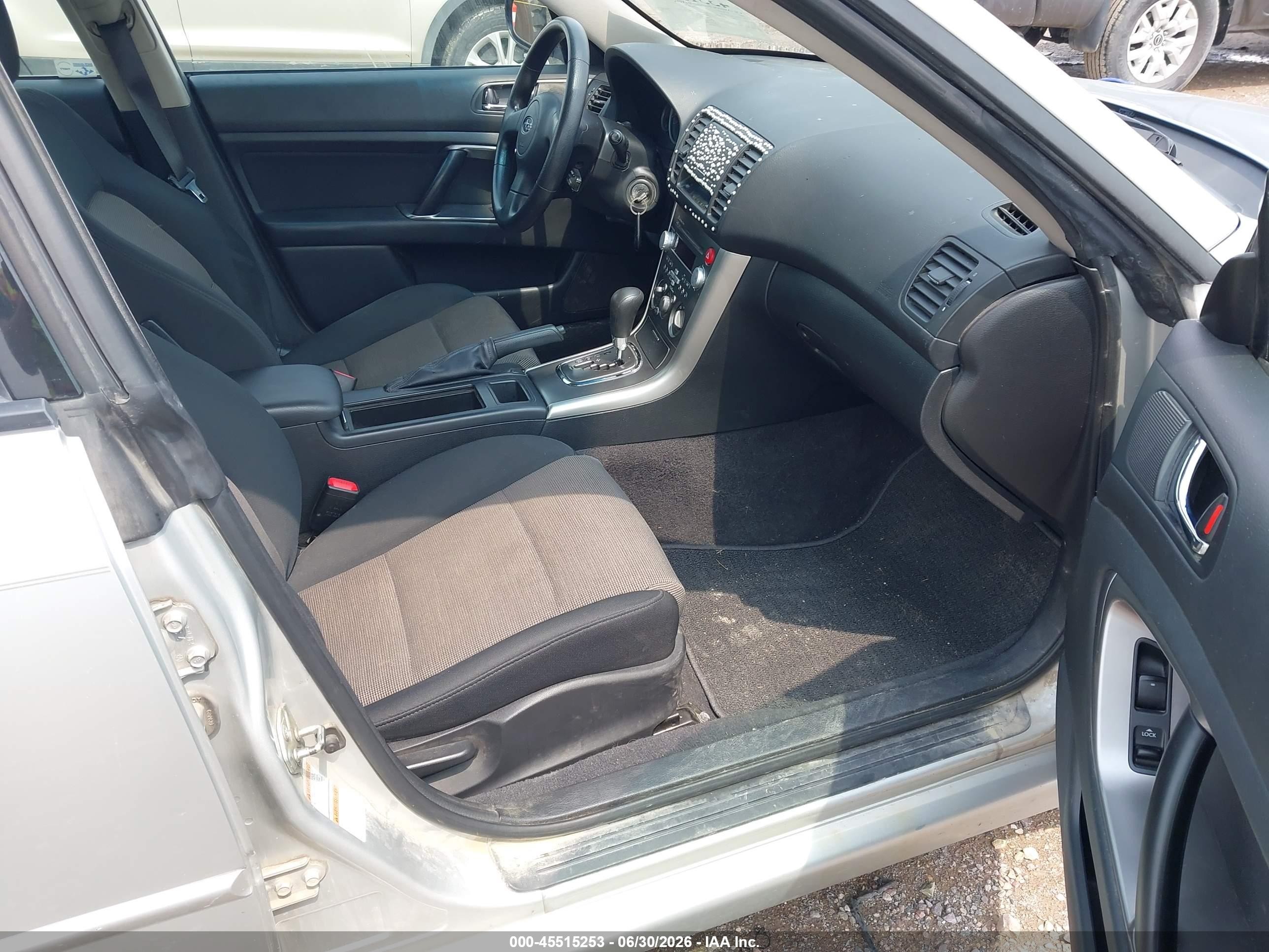 2007 Subaru Legacy 2.5i Silver vin: 4S3BL616677213199