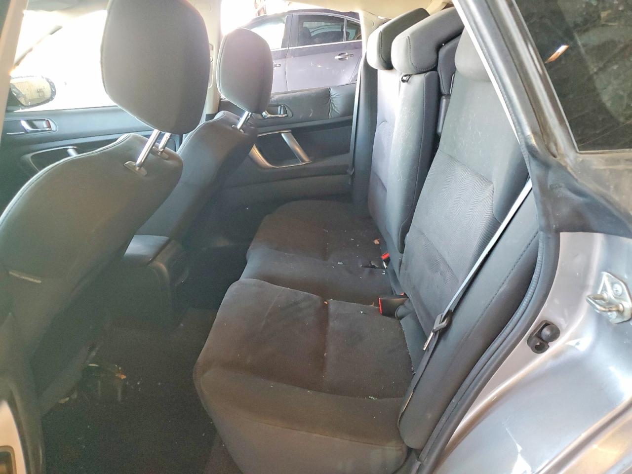 2009 Subaru Legacy 2.5i Silver vin: 4S3BL616697234993