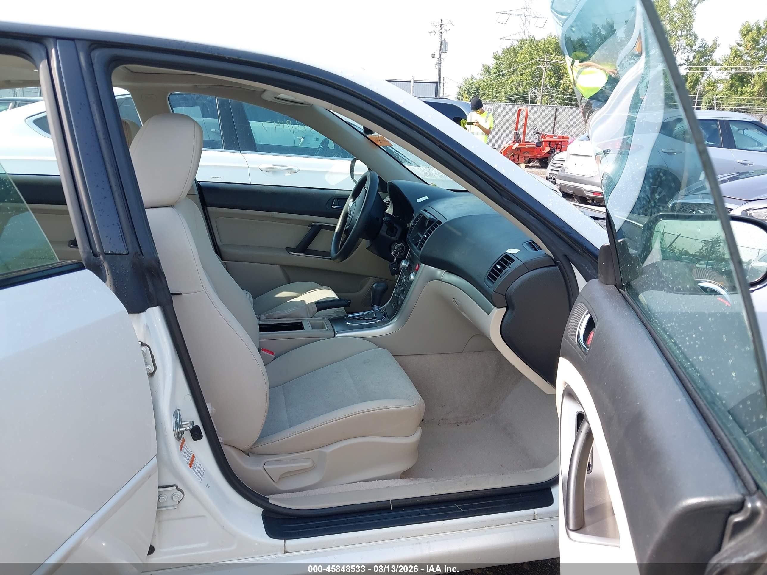 2008 Subaru Legacy 2.5i Белый vin: 4S3BL616787202391