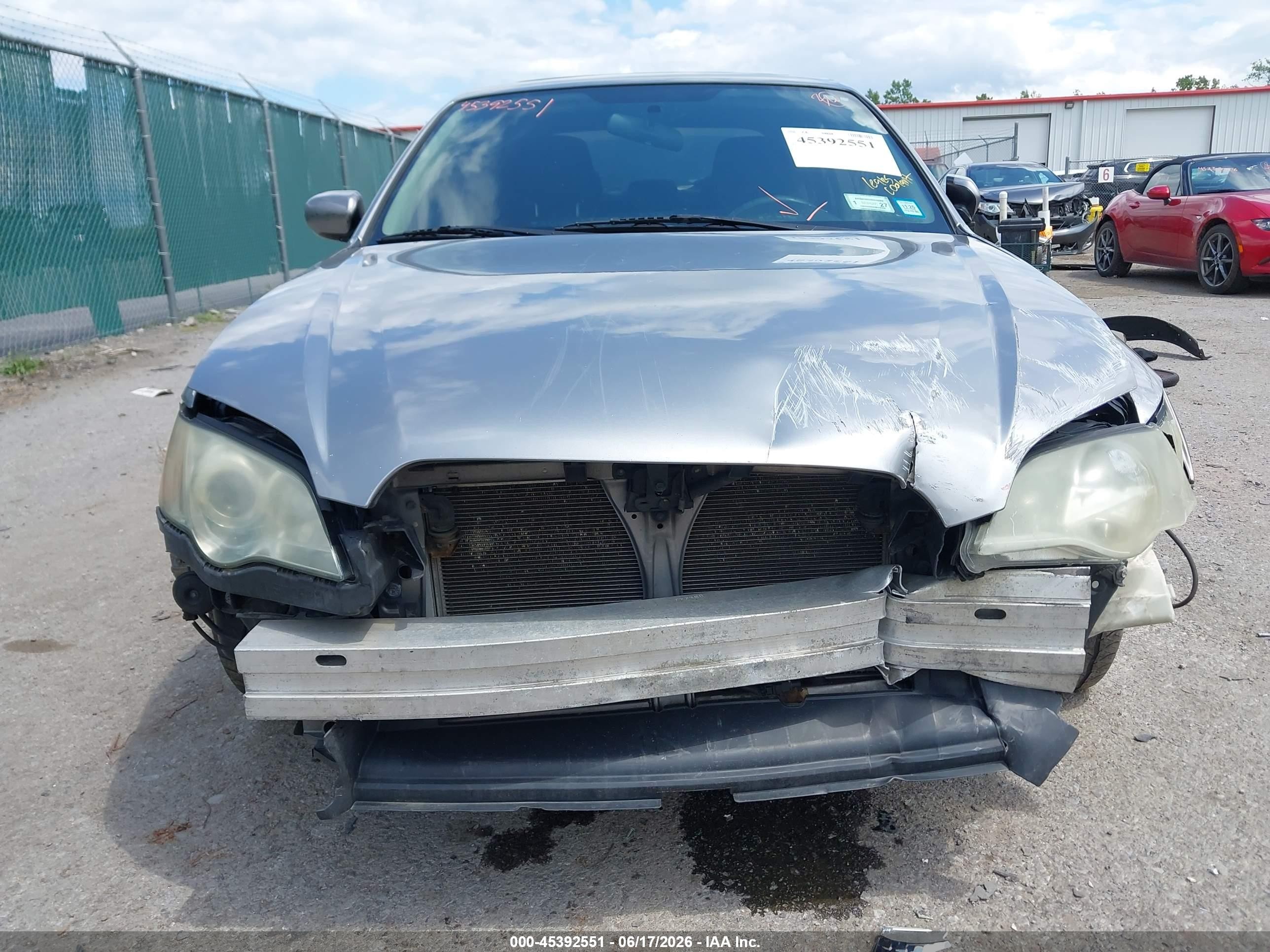 2008 Subaru Legacy 2.5i Серебряный vin: 4S3BL616787209924
