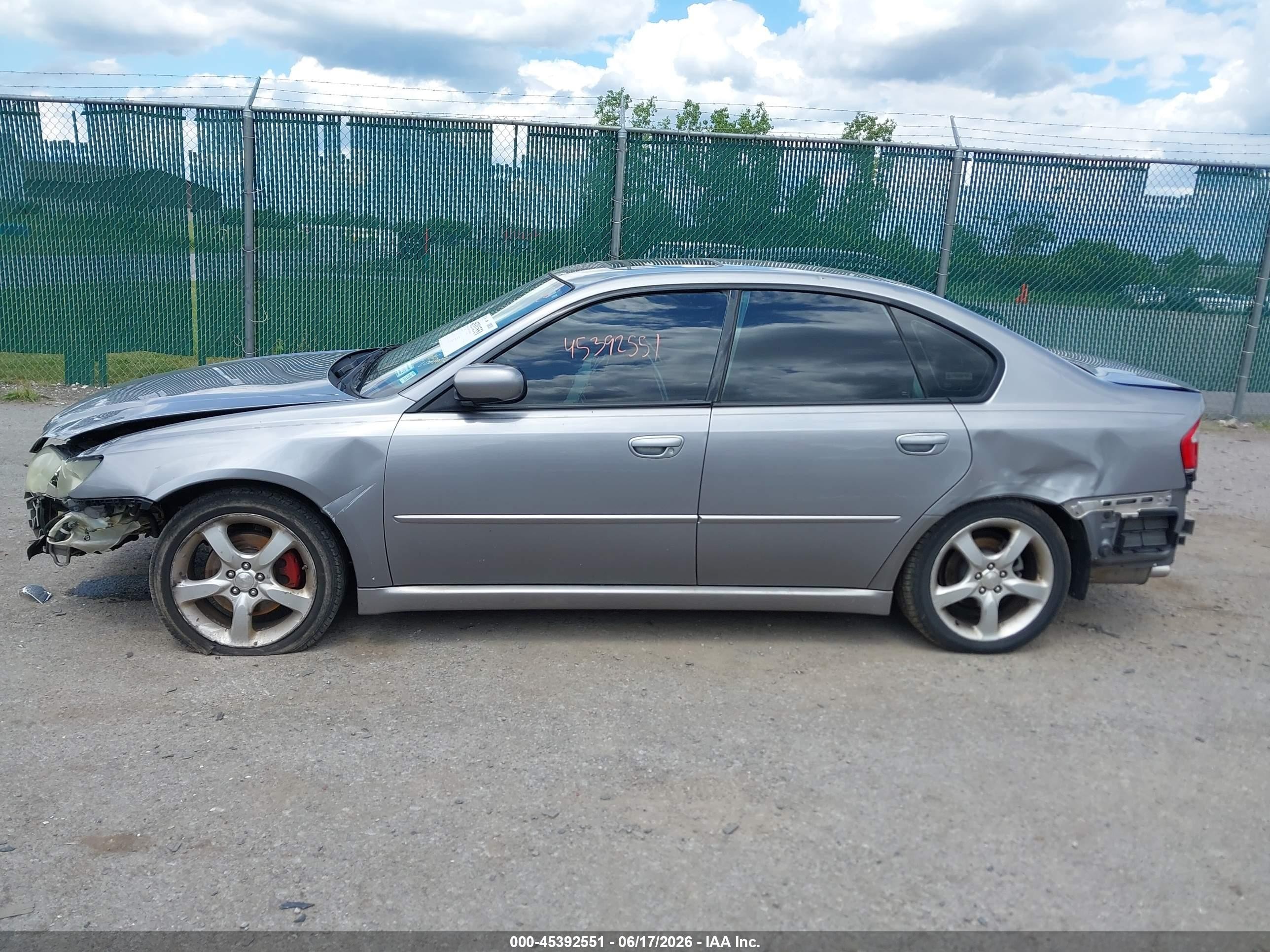 2008 Subaru Legacy 2.5i Серебряный vin: 4S3BL616787209924