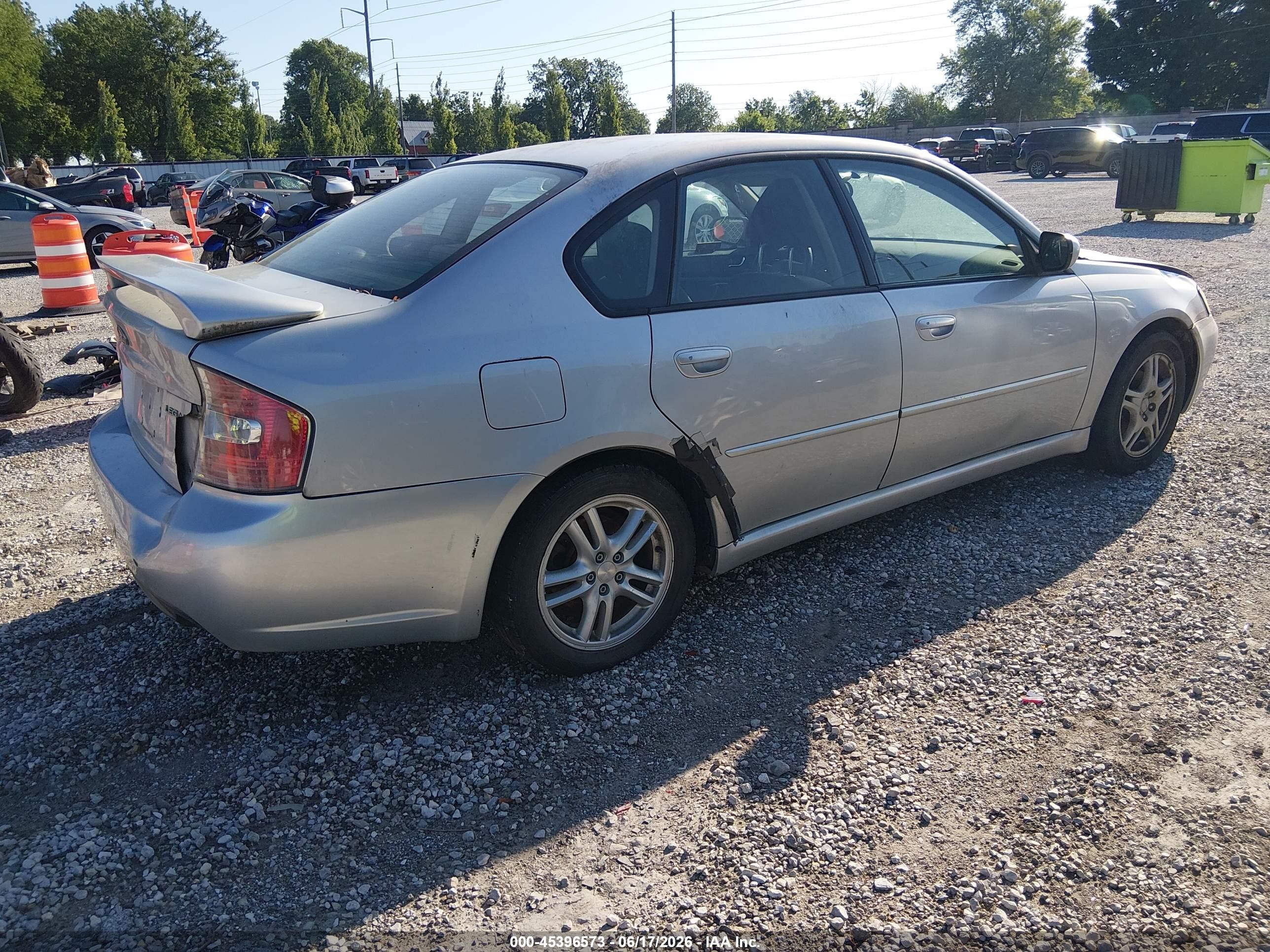 2005 Subaru Legacy 2.5i Silver vin: 4S3BL616857210561