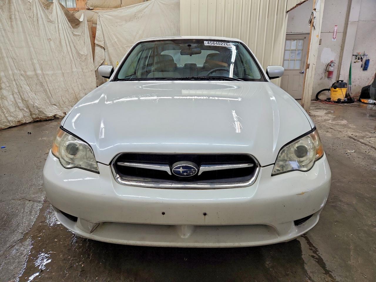 2007 Subaru Legacy 2.5i White vin: 4S3BL616877205203