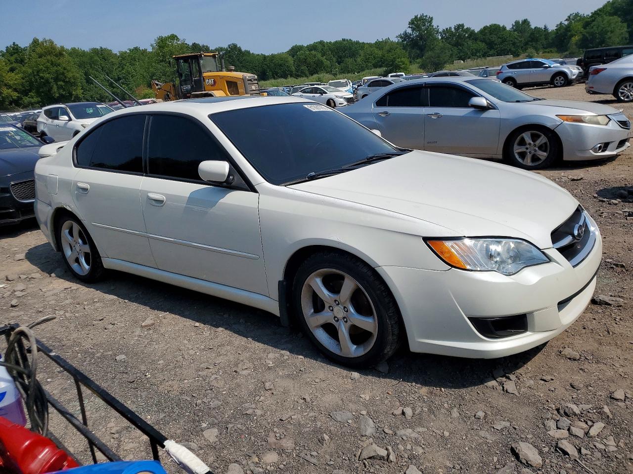 2008 Subaru Legacy 2.5i White vin: 4S3BL616887200665