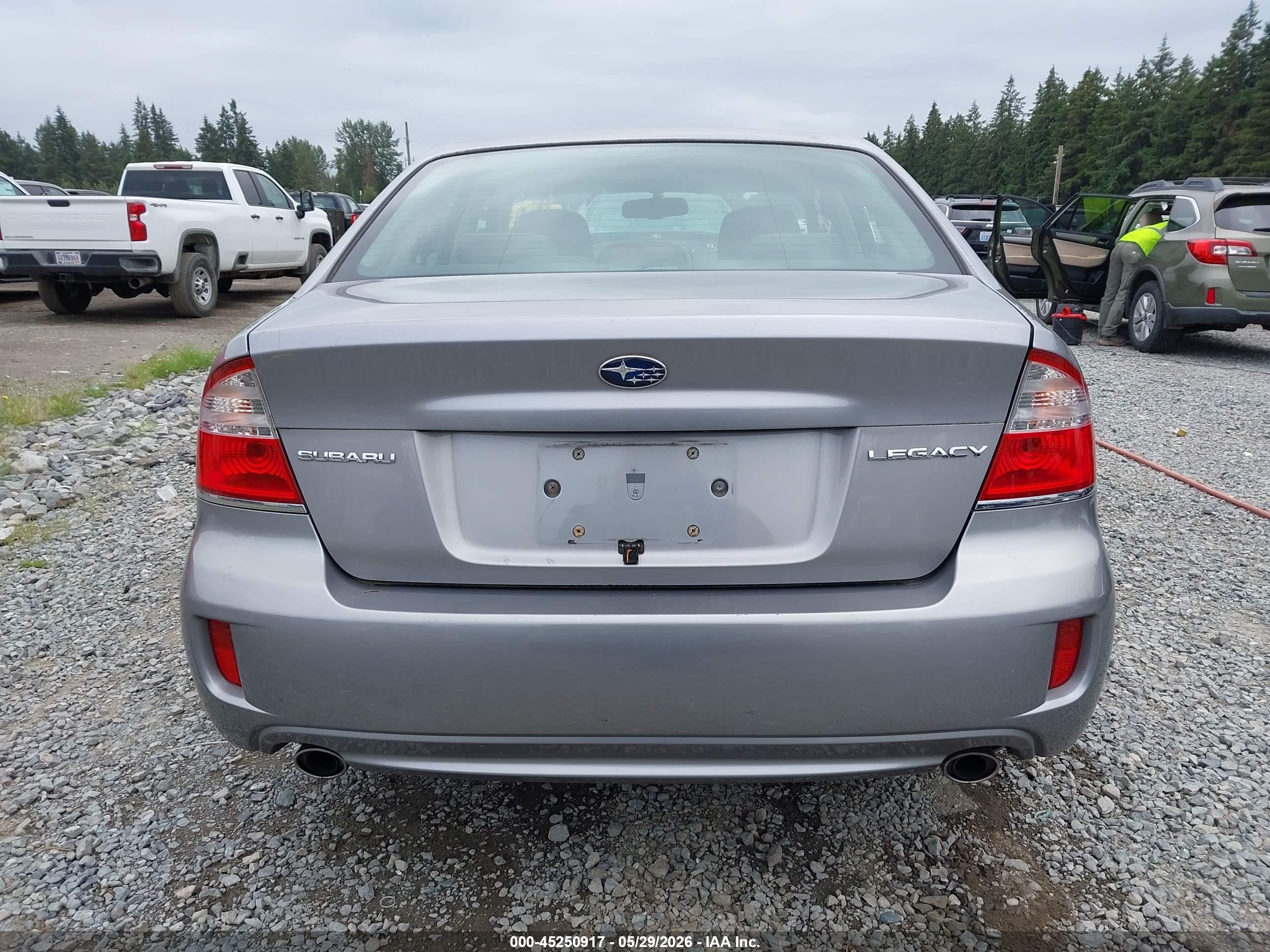2009 Subaru Legacy 2.5i Silver vin: 4S3BL616897215426