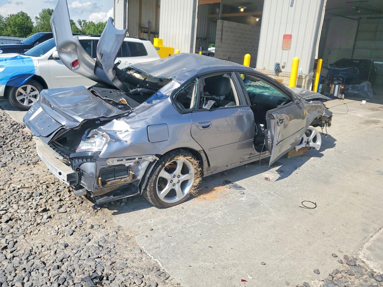 2008 Subaru Legacy 2.5i Limited Silver vin: 4S3BL626087223498