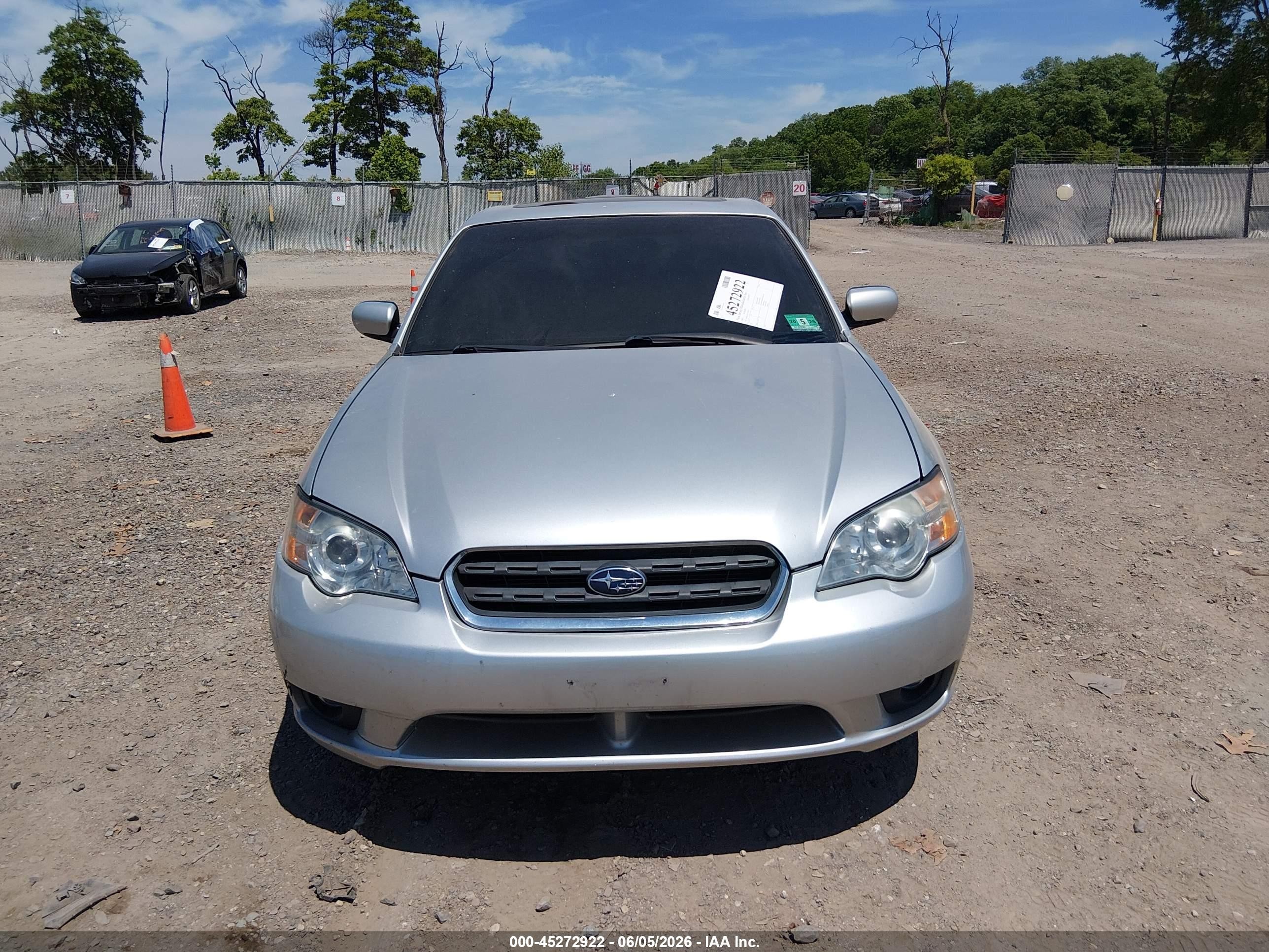 2007 Subaru Legacy 2.5i Limited Silver vin: 4S3BL626377202742