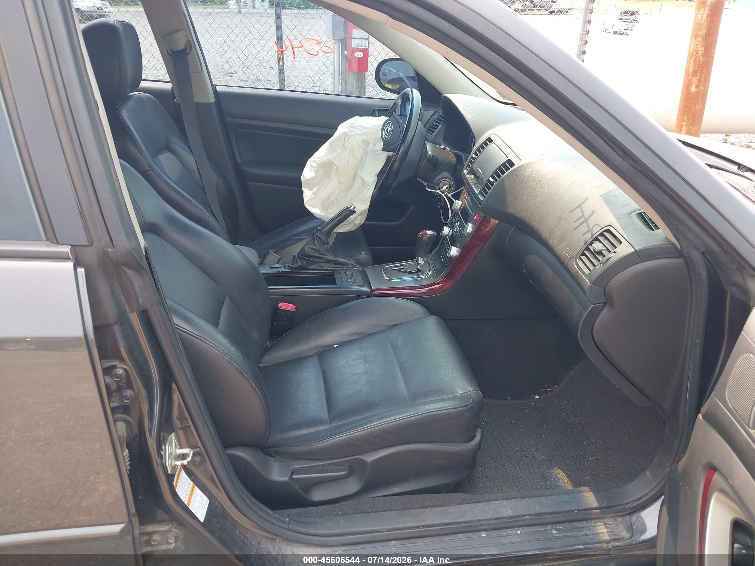 2007 Subaru Legacy 2.5i Limited Серый vin: 4S3BL626377212736