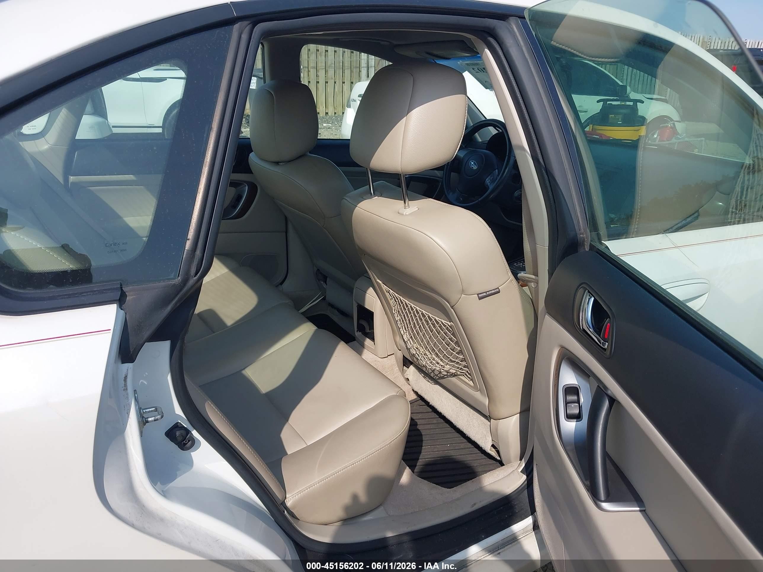 2008 Subaru Legacy 2.5i Limited White vin: 4S3BL626687208357