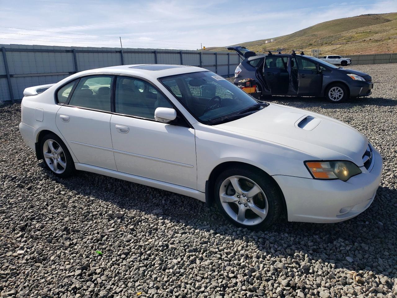 2005 Subaru Legacy Gt Limited White vin: 4S3BL676756225193