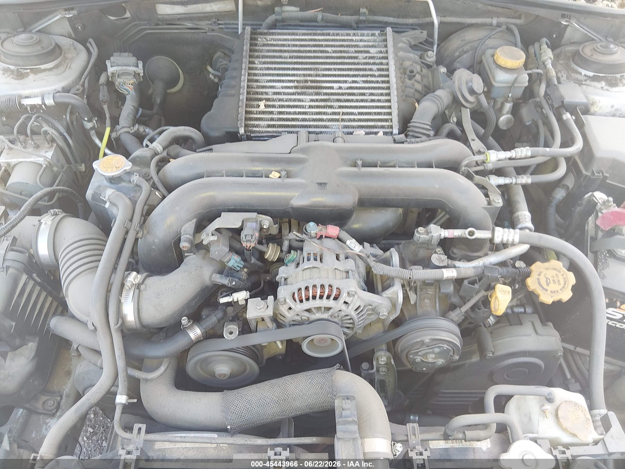 2005 Subaru Legacy 2.5gt Limited Серебряный vin: 4S3BL676X54203457