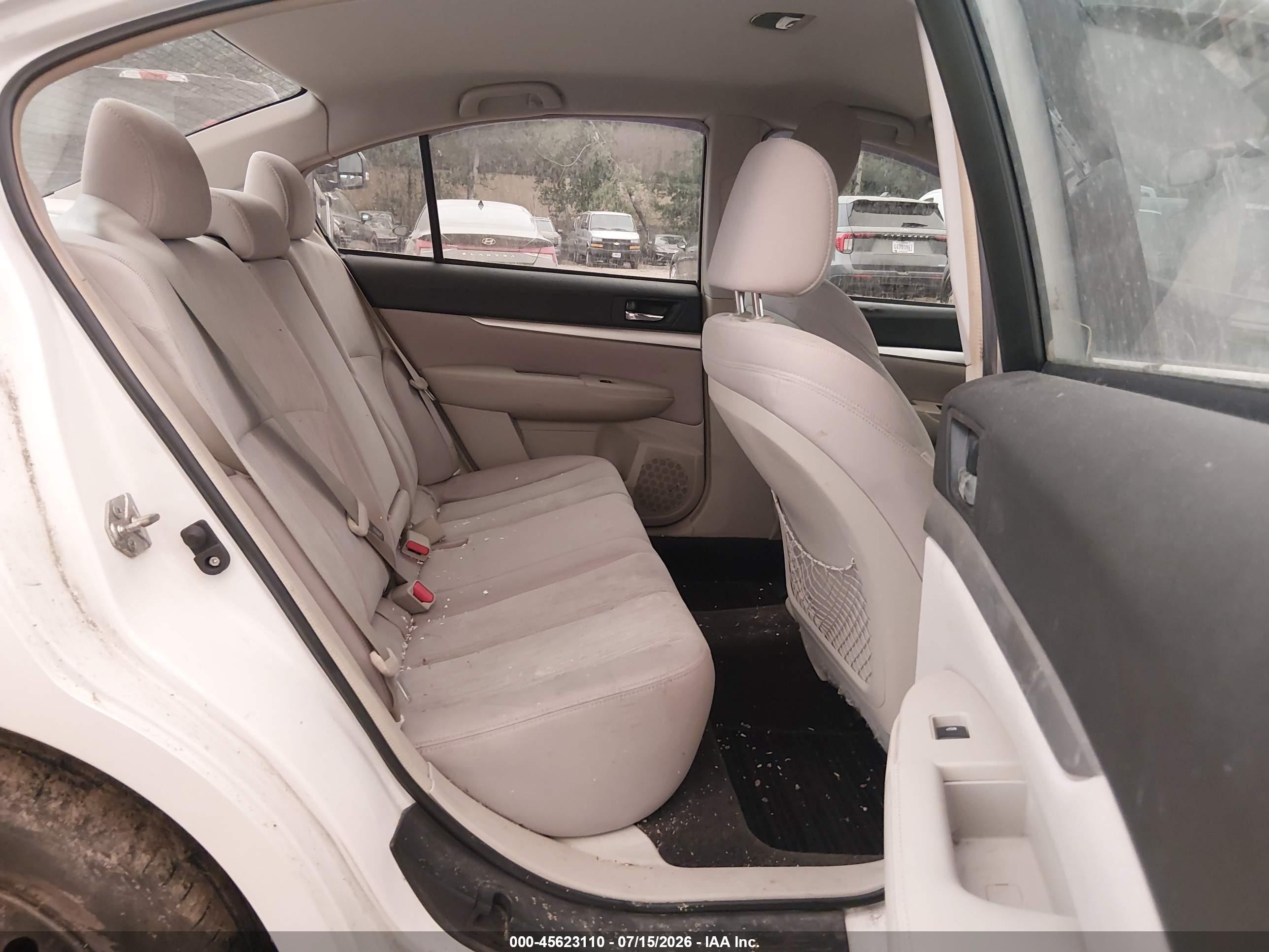 2014 Subaru Legacy 2.5i Белый vin: 4S3BMAA61E1030597