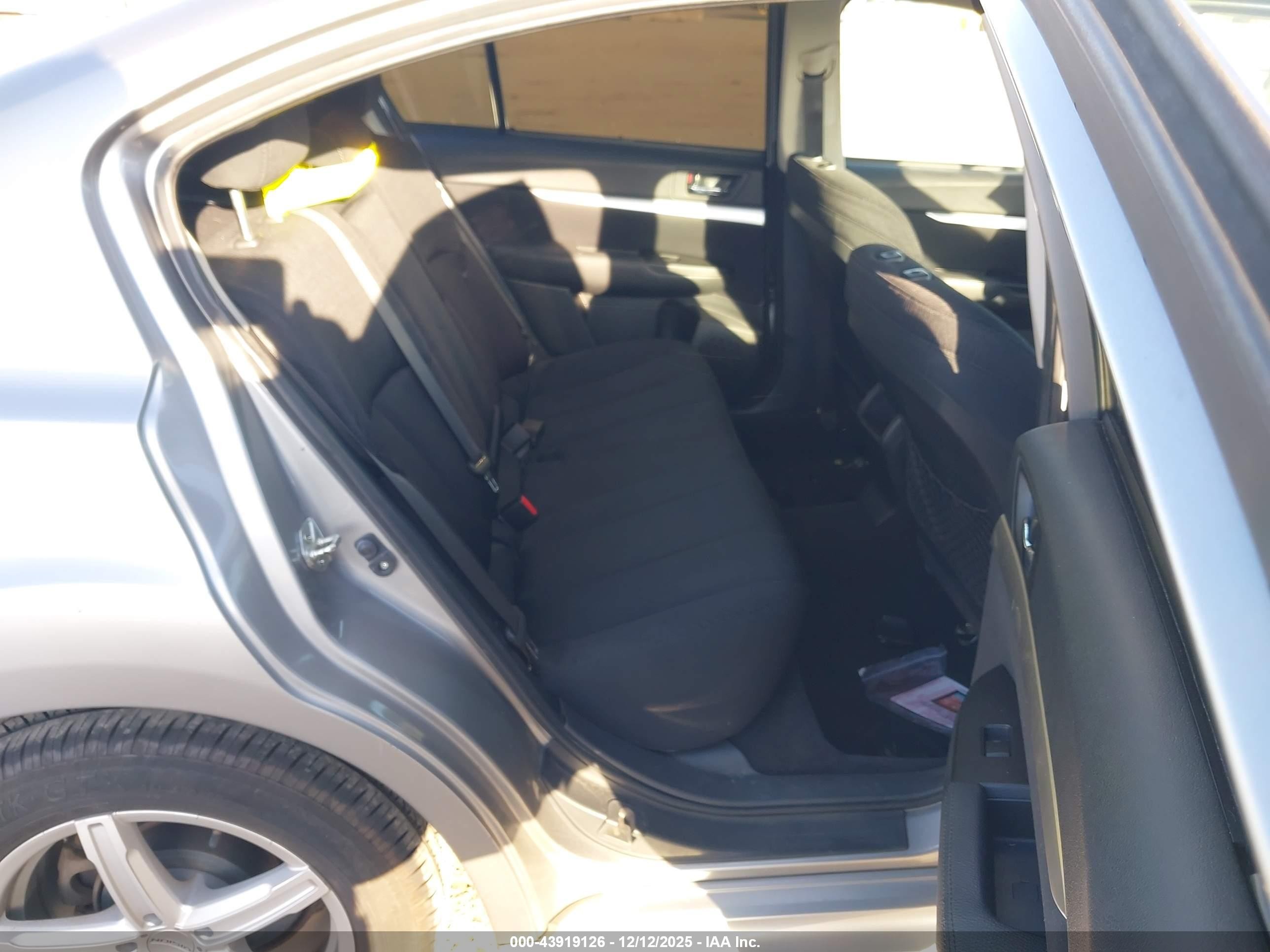 2011 Subaru Legacy 2.5i Gray vin: 4S3BMAA67B1229262