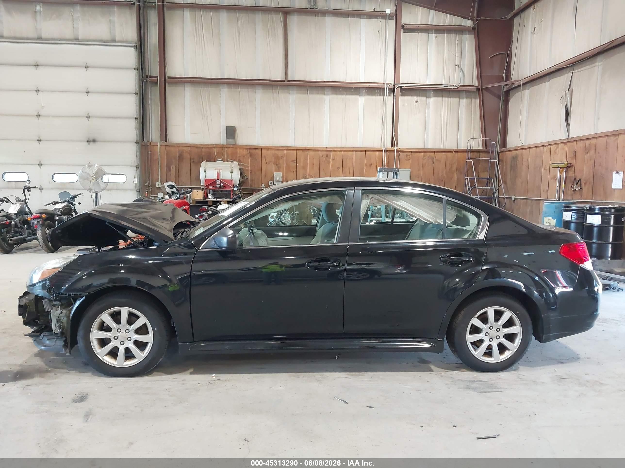 2014 Subaru Legacy 2.5i Black vin: 4S3BMAA69E1021176
