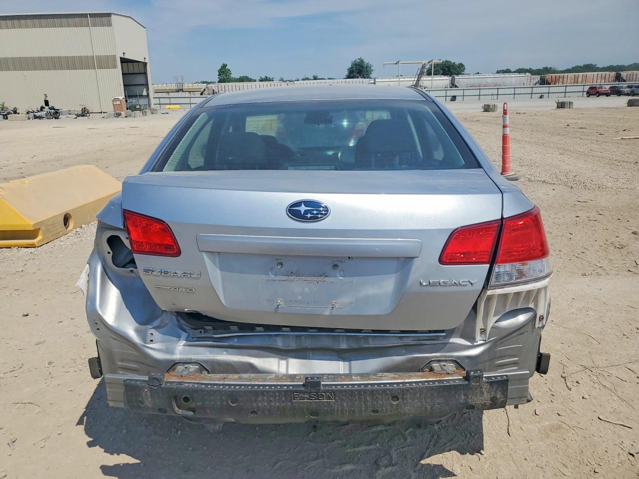 2012 Subaru Legacy 2.5i Silver vin: 4S3BMAA6XC1015206