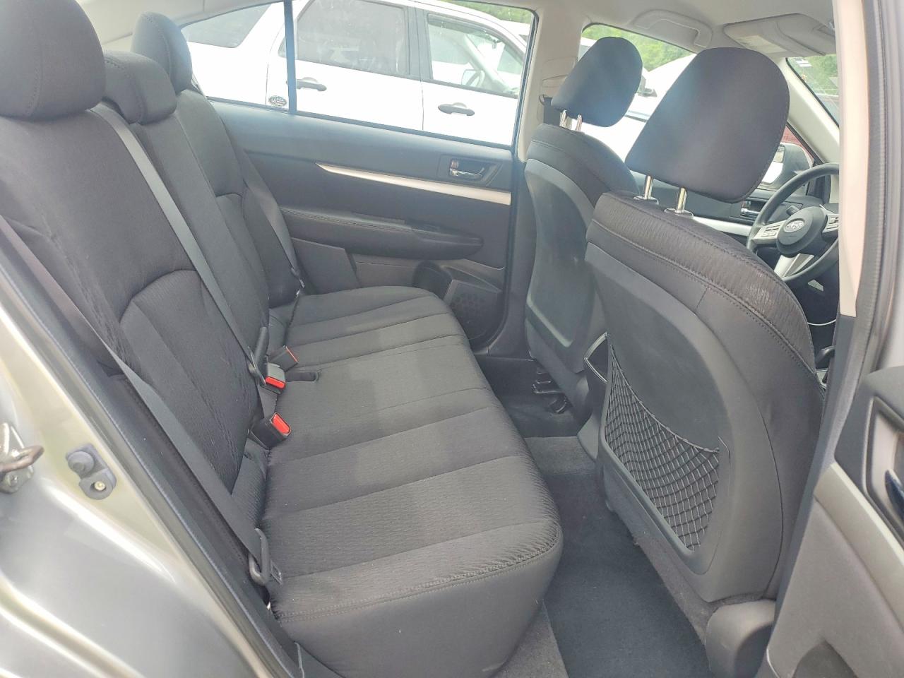 2011 Subaru Legacy 2.5i Серебряный vin: 4S3BMBA60B3221613