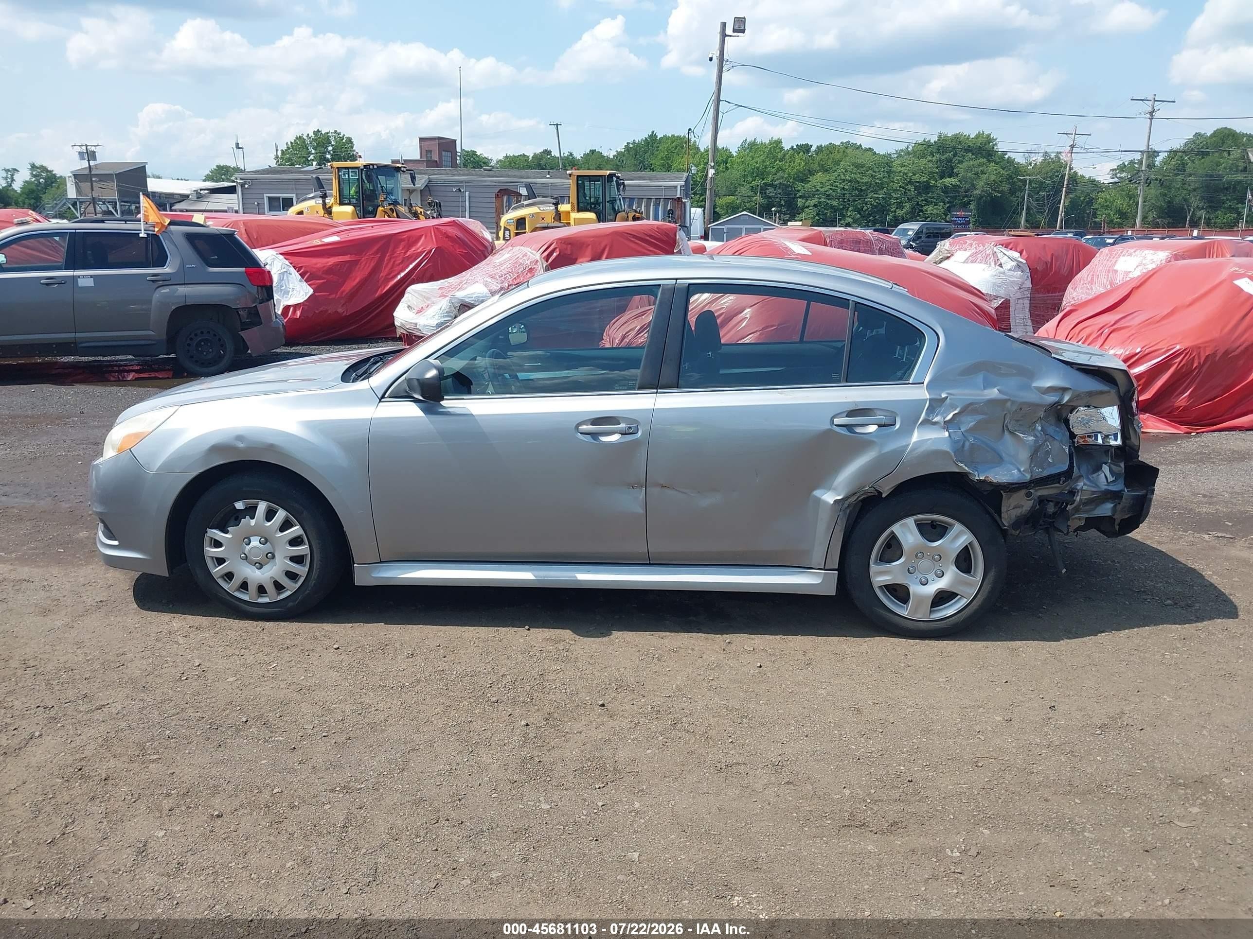 2011 Subaru Legacy 2.5i Silver vin: 4S3BMBA60B3264185