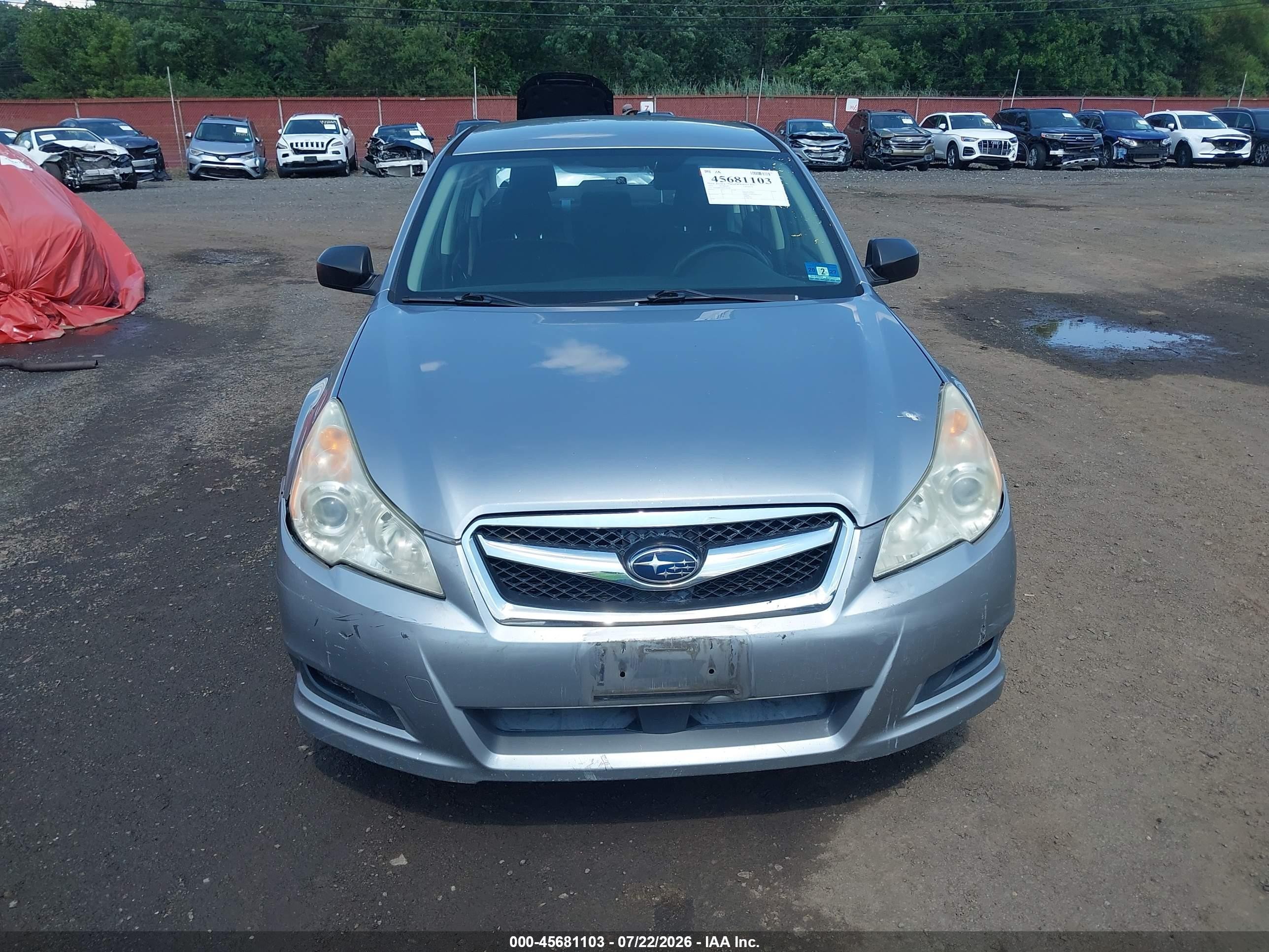 2011 Subaru Legacy 2.5i Silver vin: 4S3BMBA60B3264185