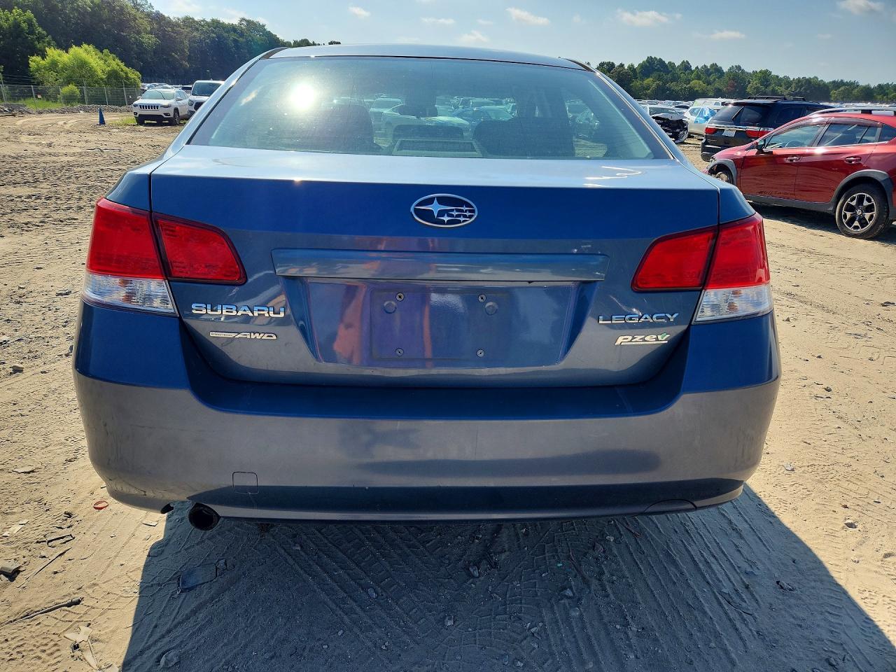 2013 Subaru Legacy 2.5i Gray vin: 4S3BMBA60D3035265
