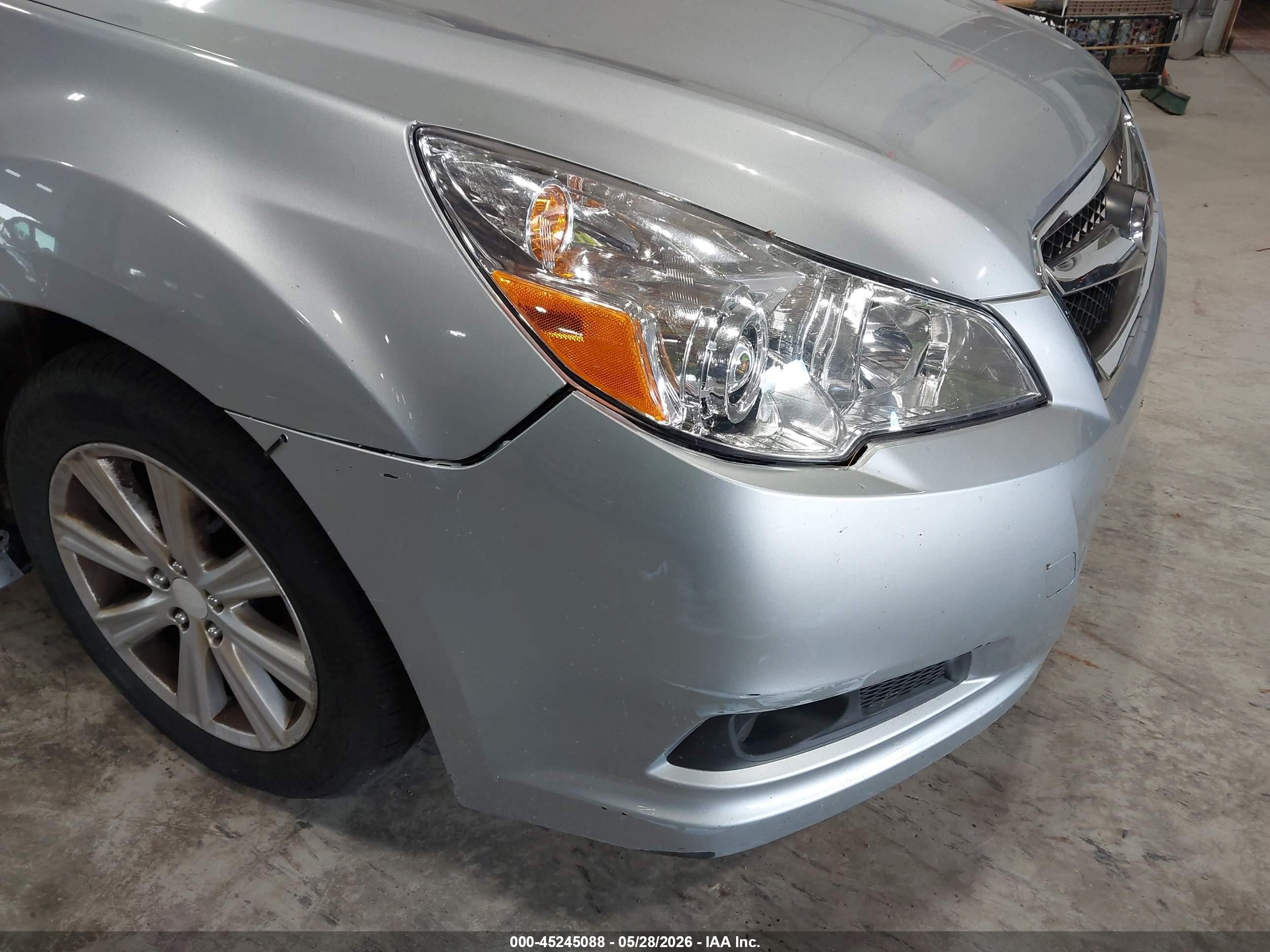 2012 Subaru Legacy 2.5i Silver vin: 4S3BMBA61C3029280