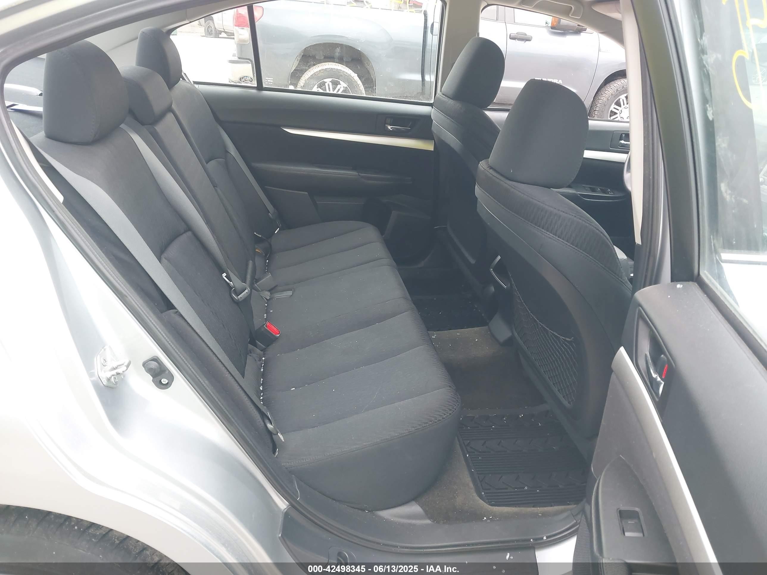 2012 Subaru Legacy 2.5i Silver vin: 4S3BMBA61C3037234