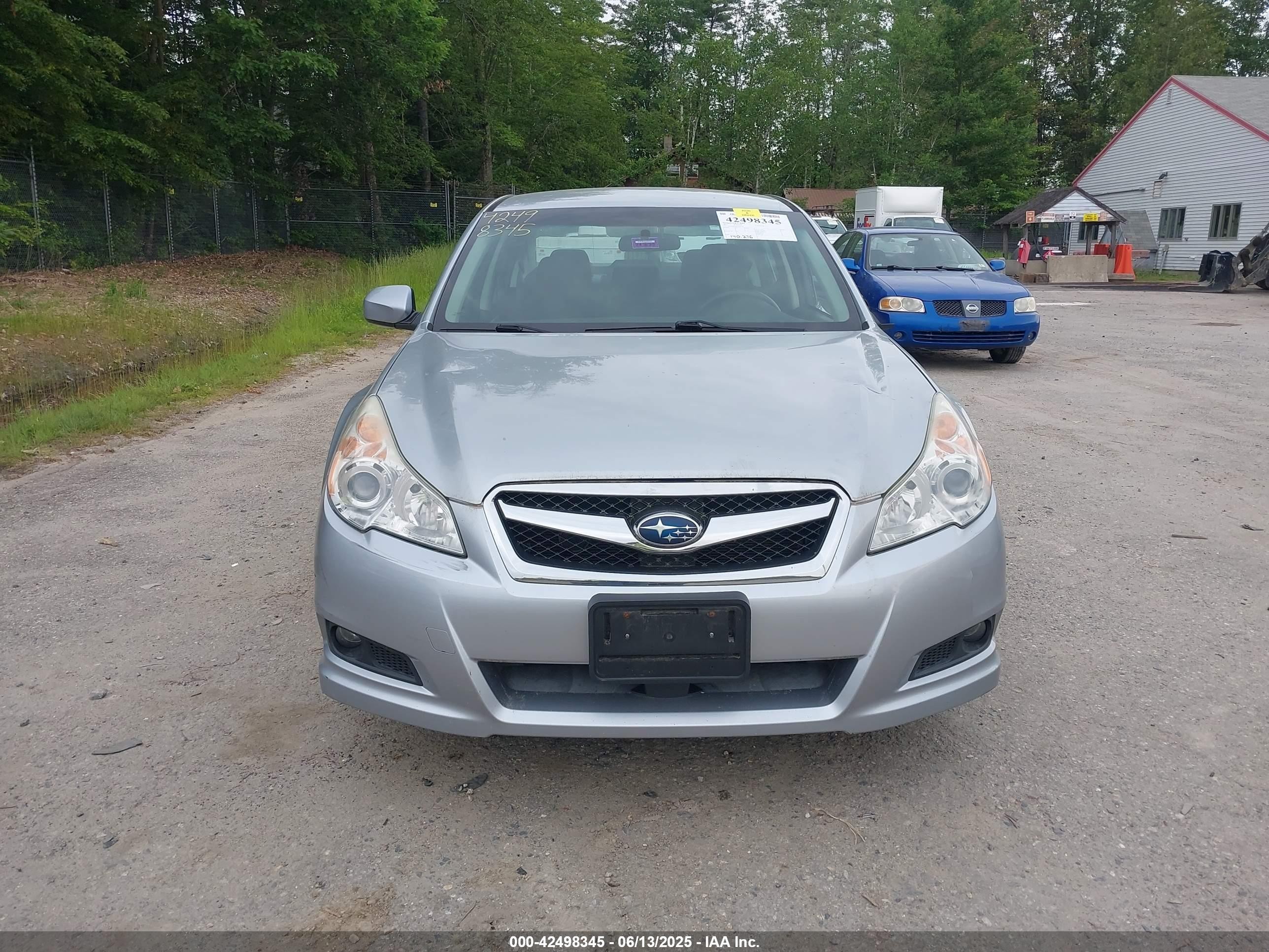 2012 Subaru Legacy 2.5i Silver vin: 4S3BMBA61C3037234