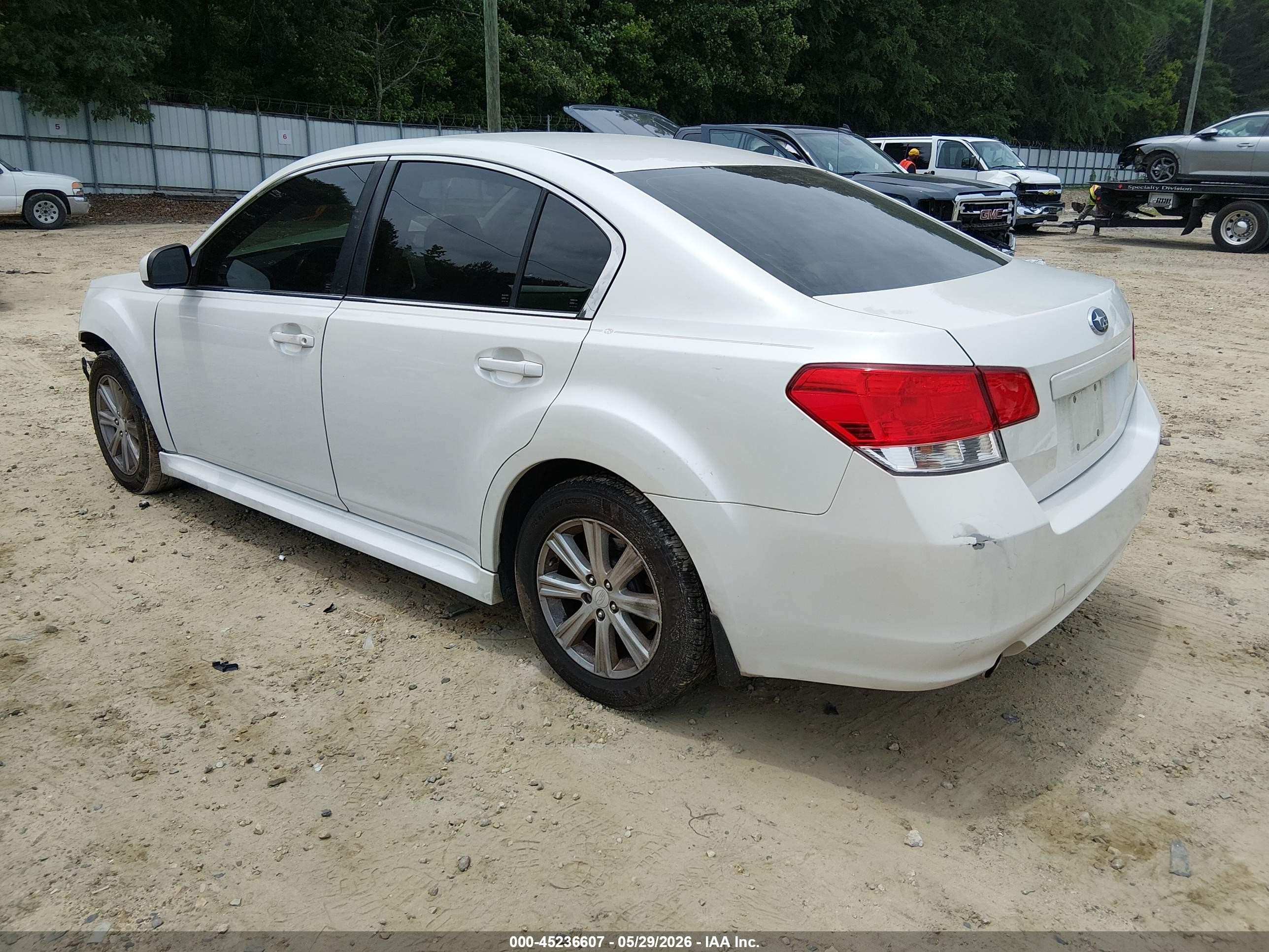 2012 Subaru Legacy 2.5i Белый vin: 4S3BMBA62C3036030