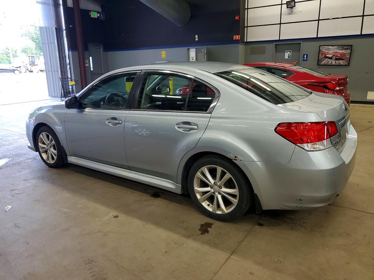 2014 Subaru Legacy 2.5i Silver vin: 4S3BMBA62E3015925