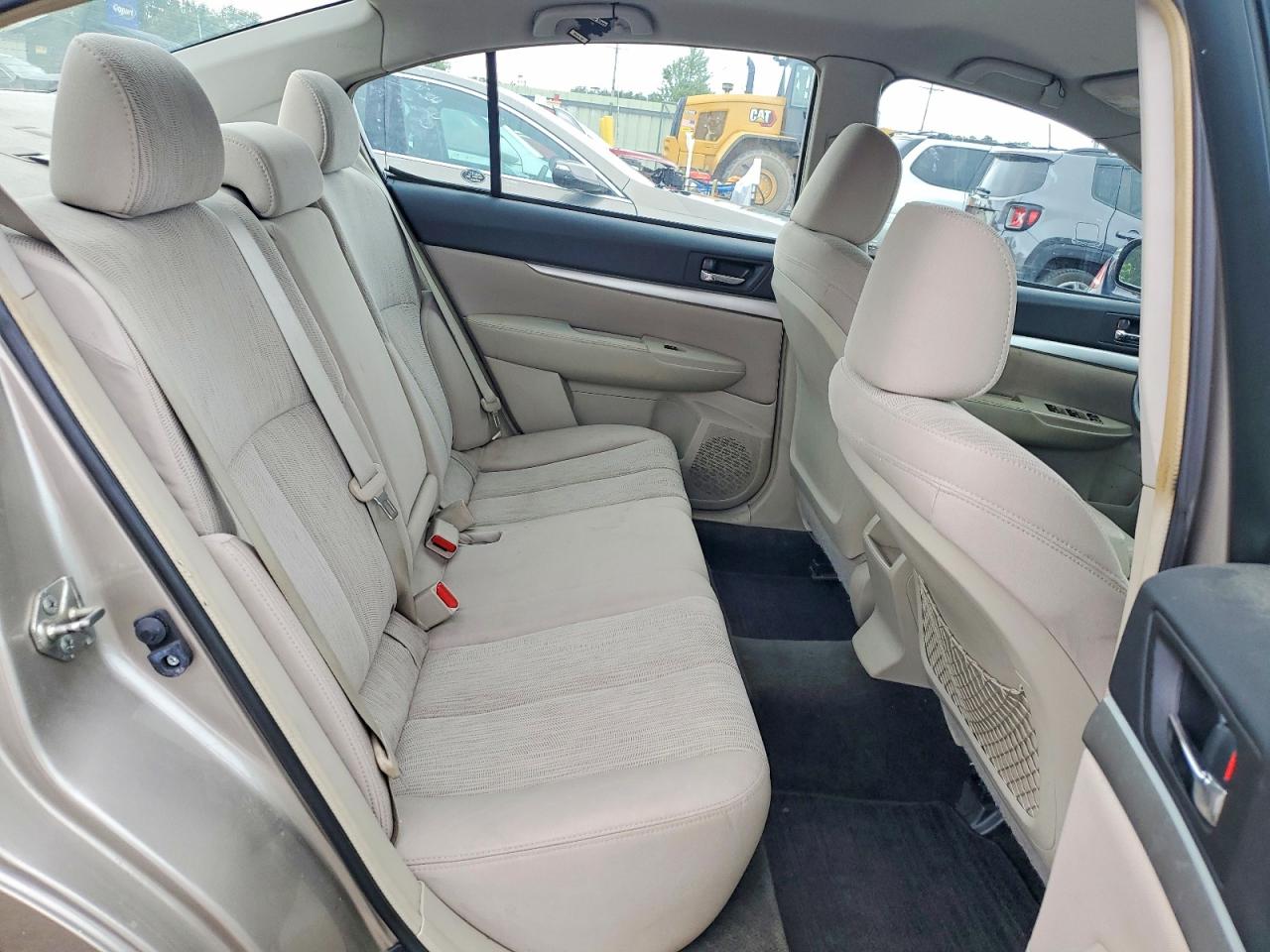 2014 Subaru Legacy 2.5i Tan vin: 4S3BMBA62E3023328