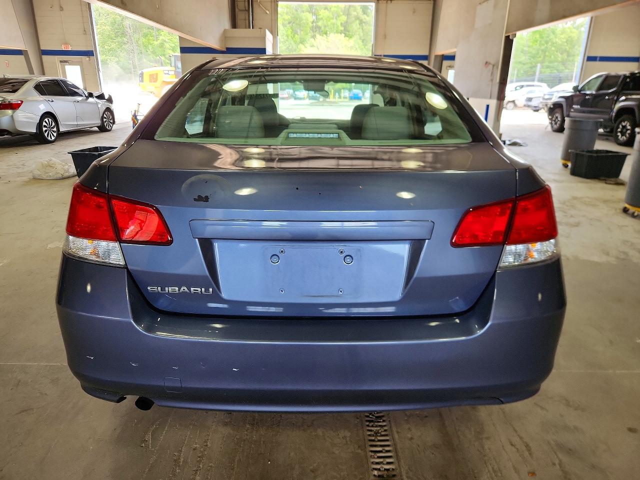 2014 Subaru Legacy 2.5i Blue vin: 4S3BMBA62E3036810