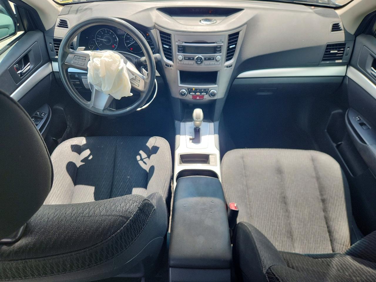 2011 Subaru Legacy 2.5i Silver vin: 4S3BMBA63B3229107