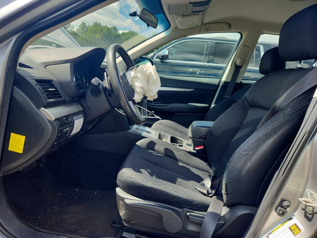 2011 Subaru Legacy 2.5i Silver vin: 4S3BMBA63B3229107