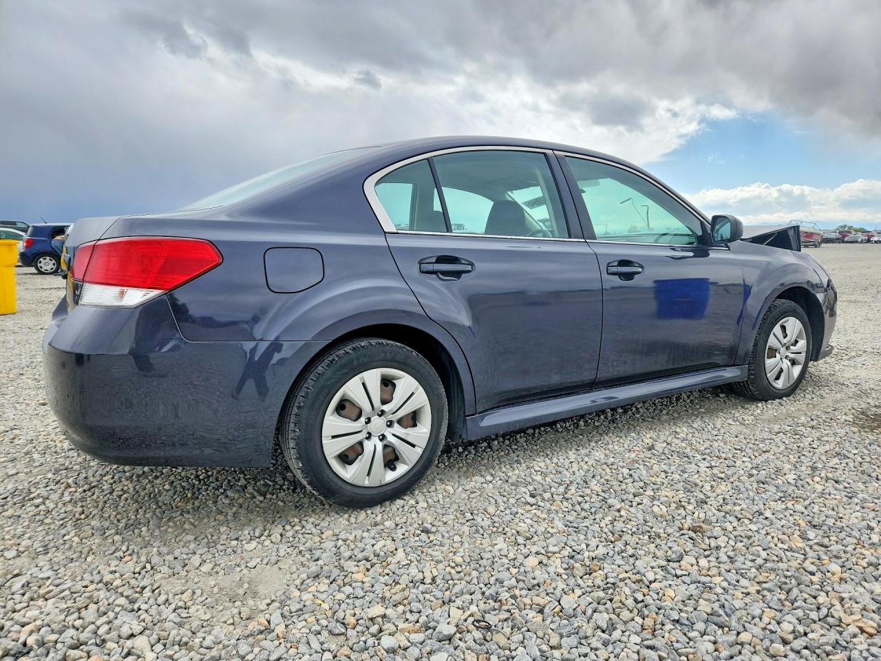 2013 Subaru Legacy 2.5i Gray vin: 4S3BMBA63D3015611